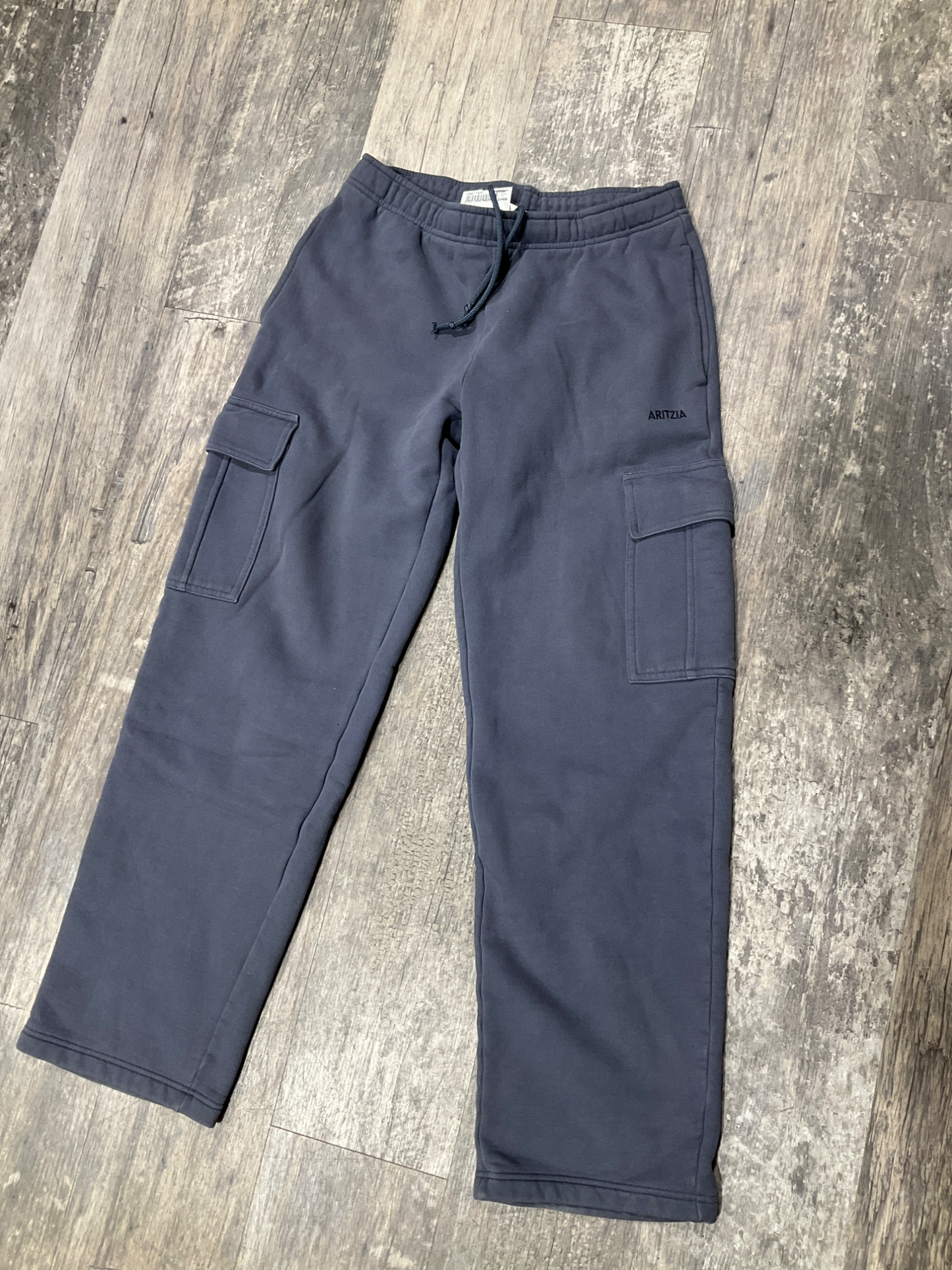 Aritzia Khakis Size Medium