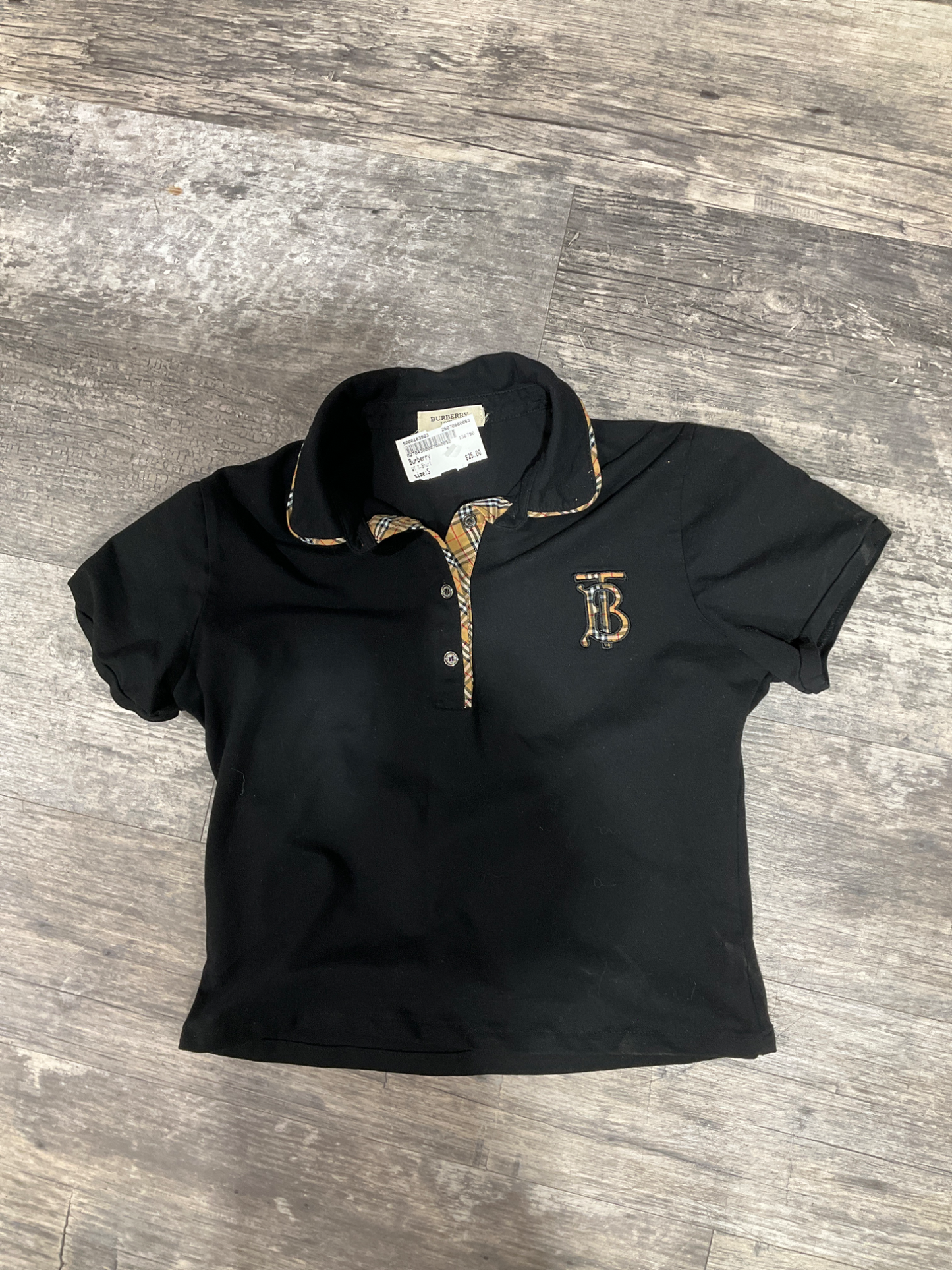 Burberry T-Shirt Size Small