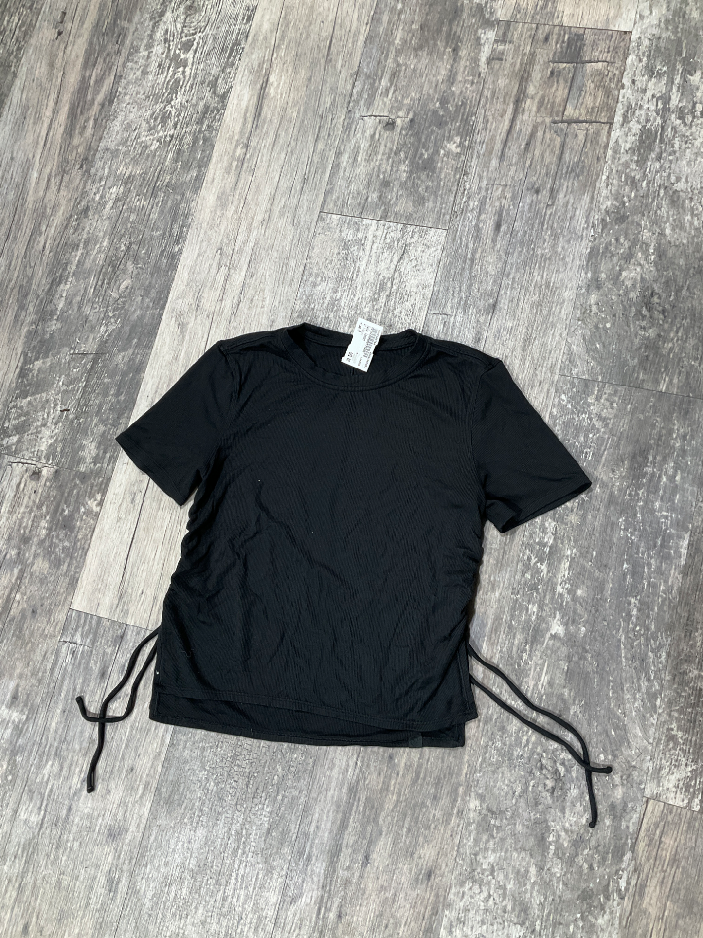 Lulu Lemon T-Shirt Size Medium