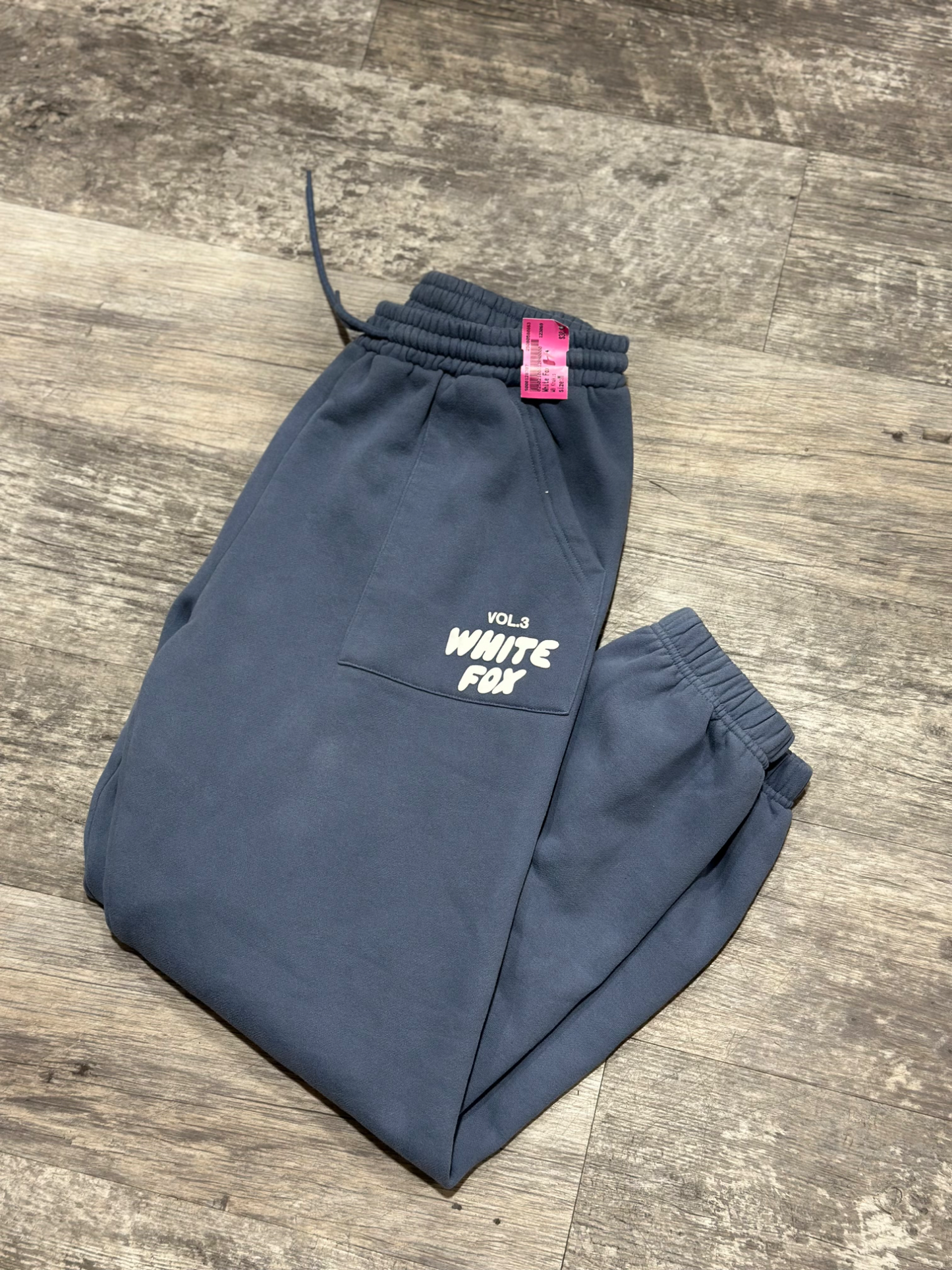 White Fox Khakis Size Medium