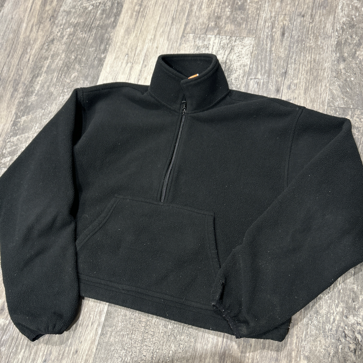 Tna Sweater Size Medium