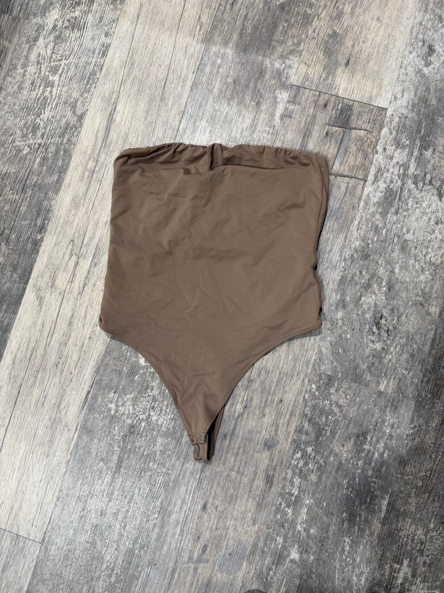 Babaton Tank Size XL