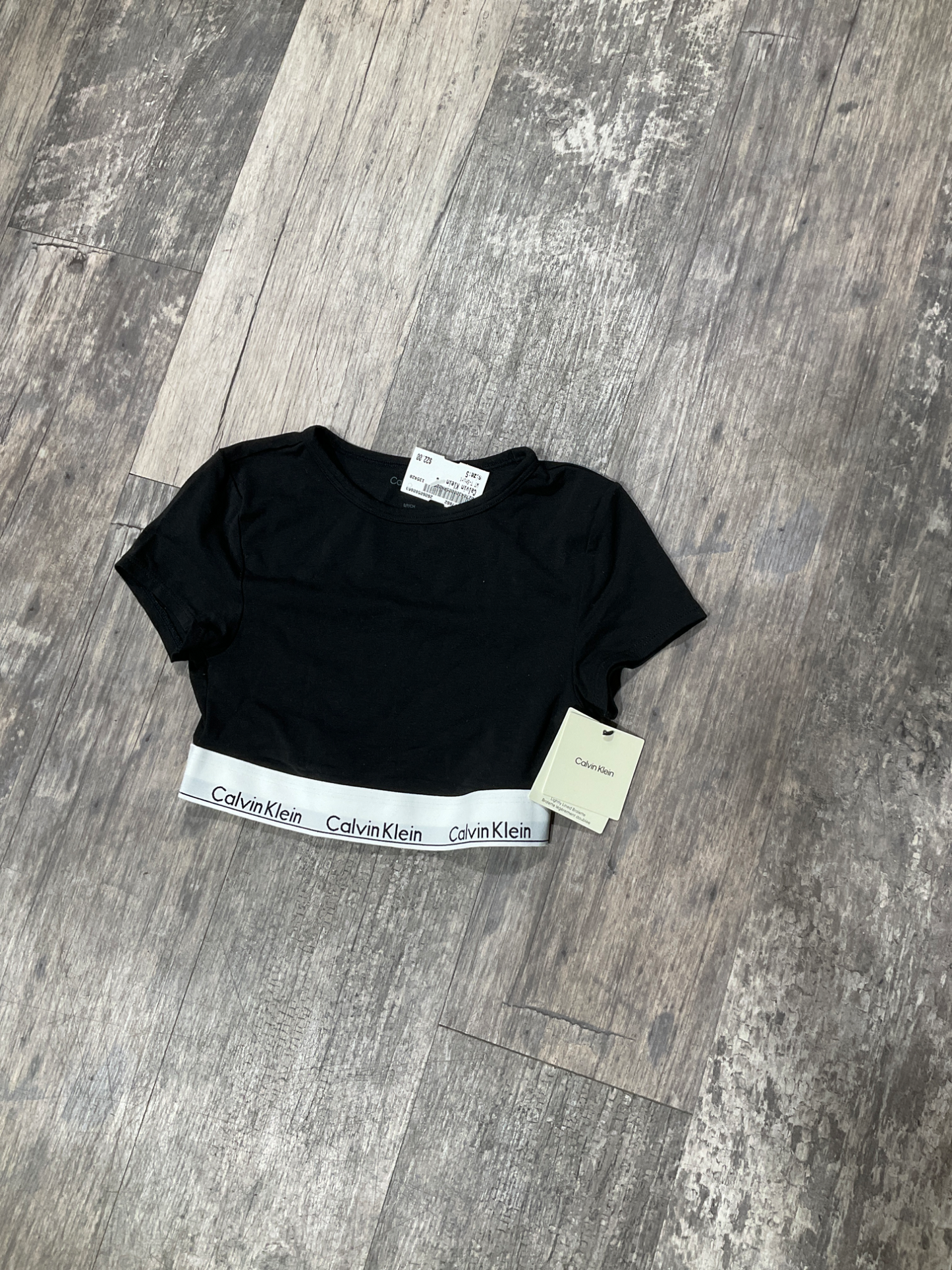 Calvin Klein T-Shirt Size Small