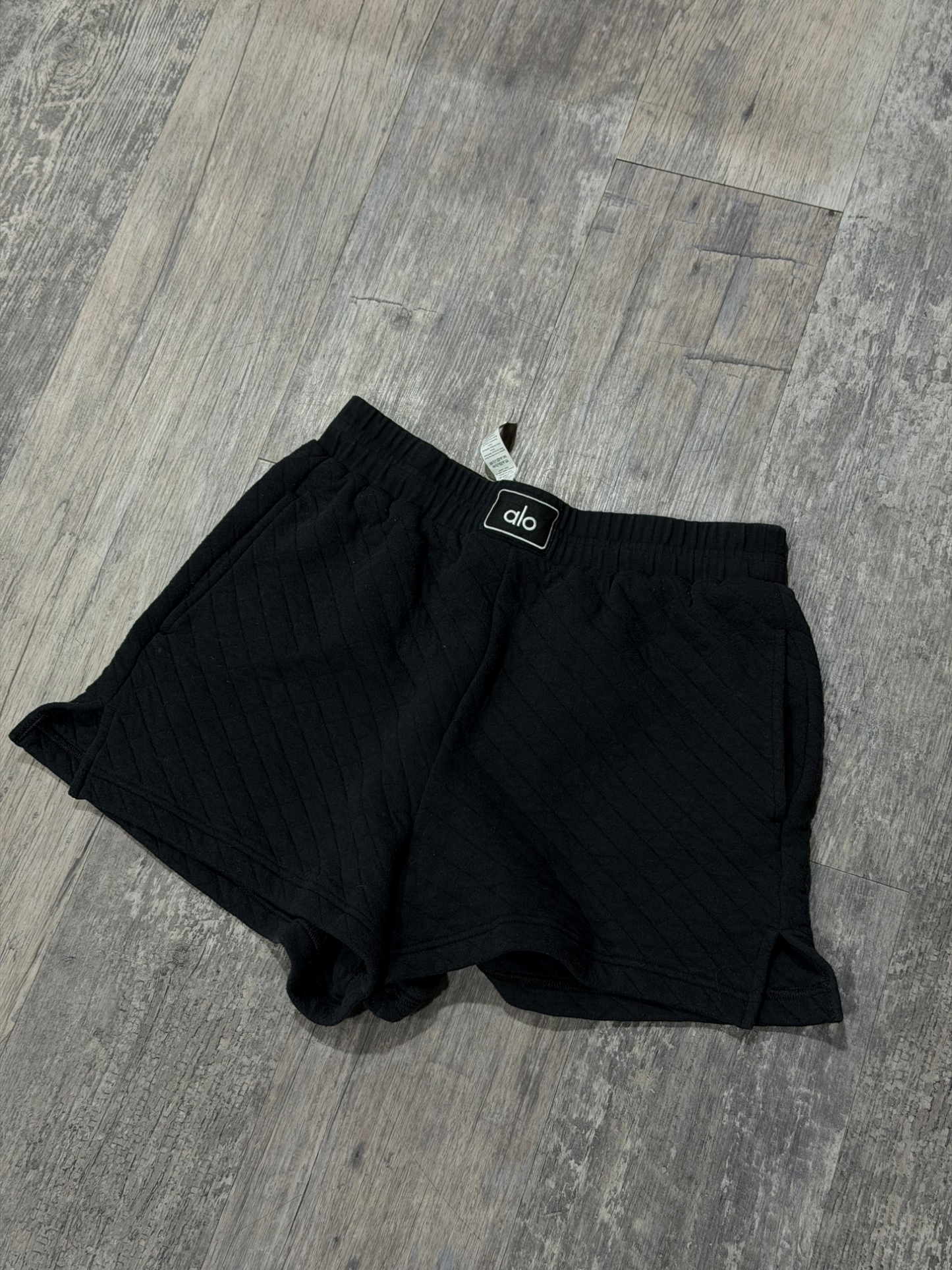 Alo Shorts Size Medium