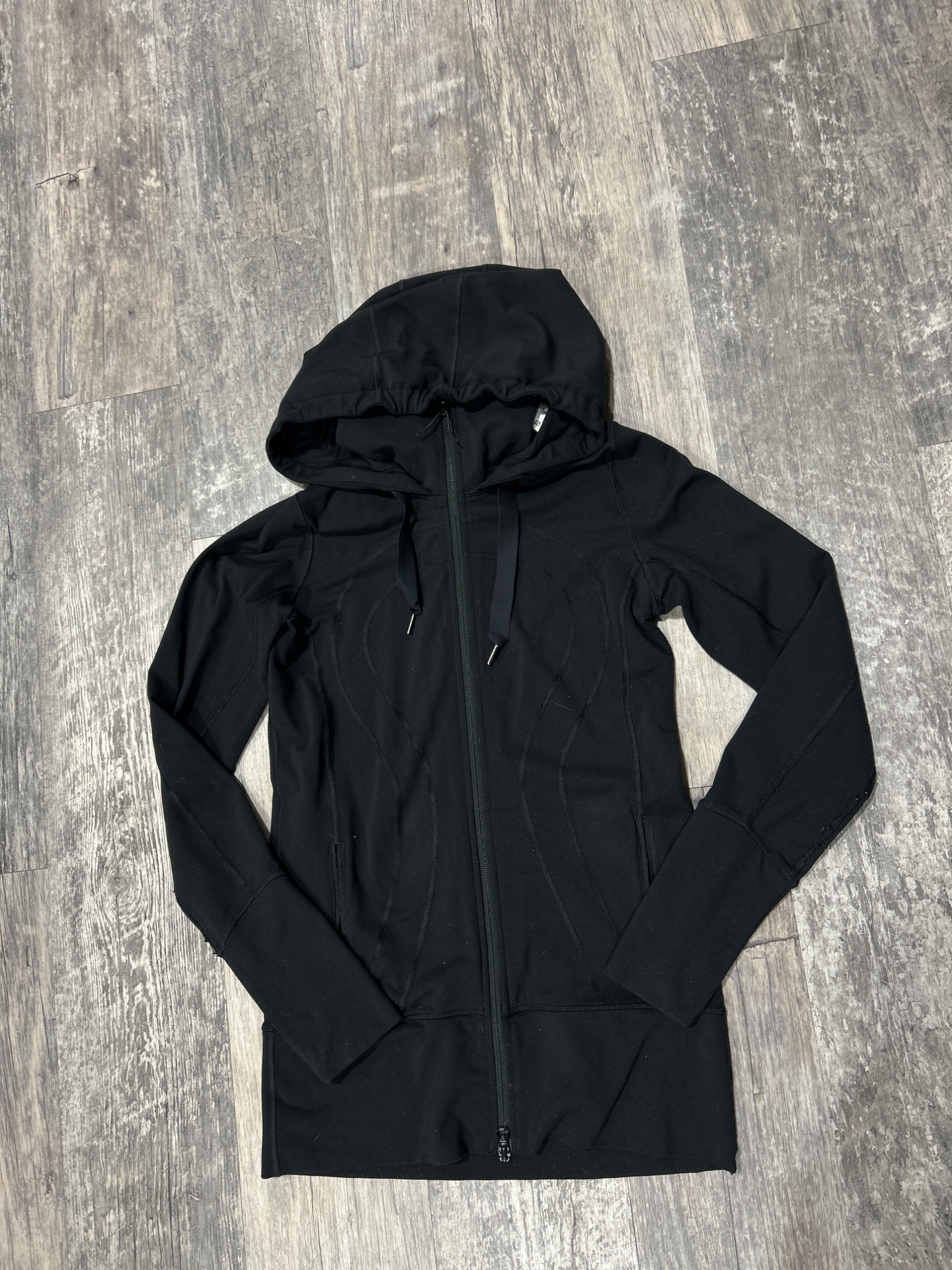 Lululemon Long Sleeve Top Size Small
