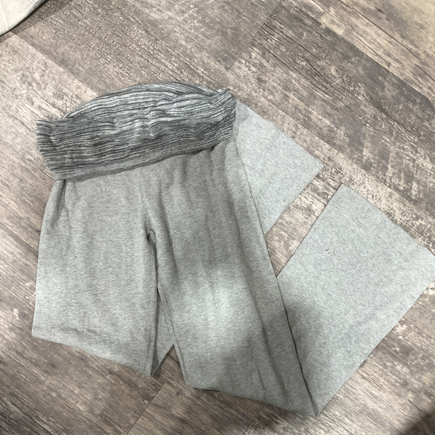 I.Am.Gia Khakis Size Small