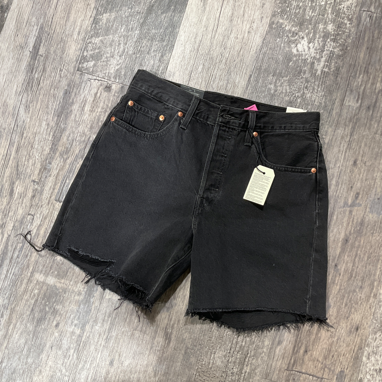 Levi Shorts Size 9/10