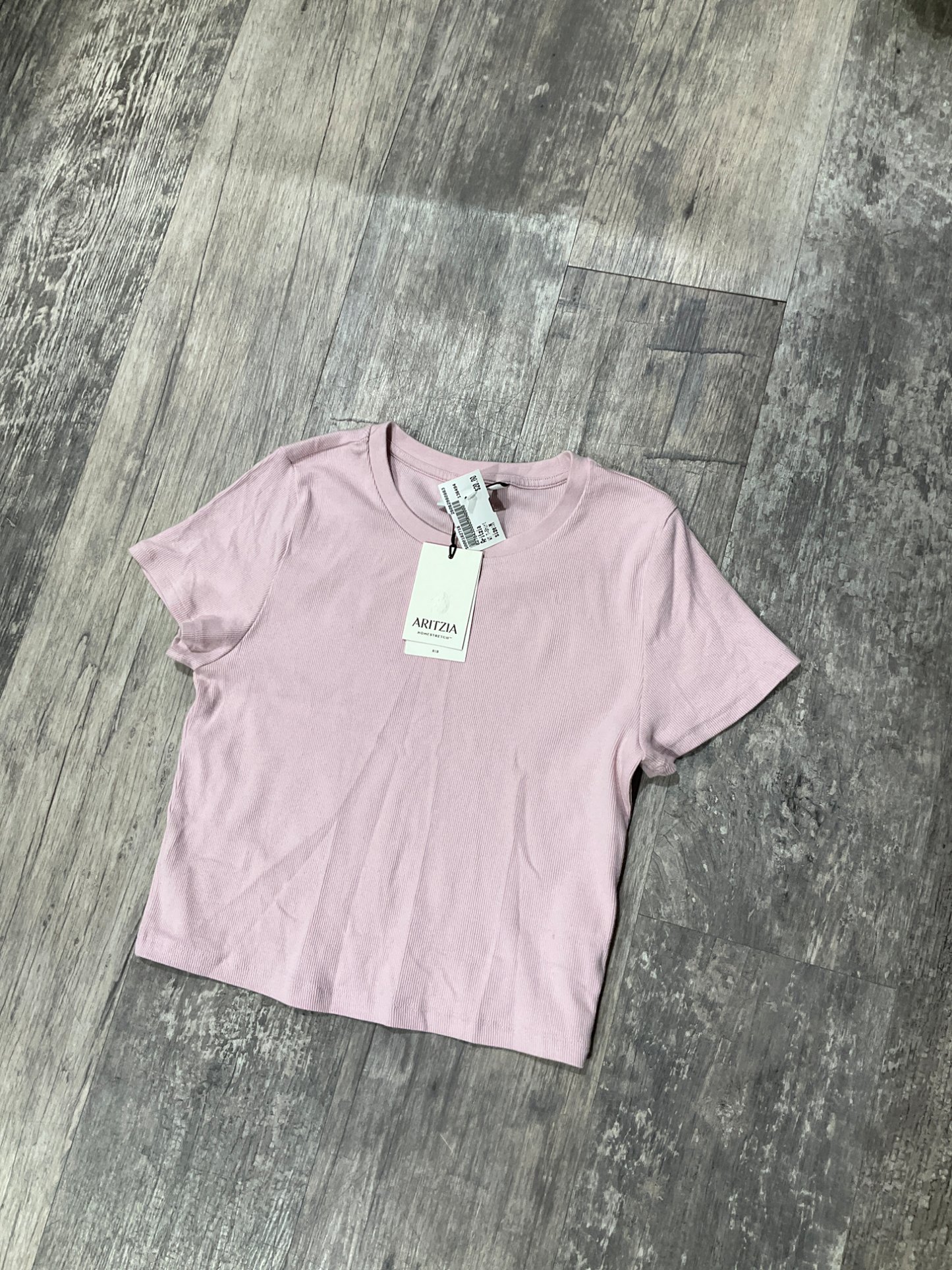 Aritzia T-Shirt Size Medium