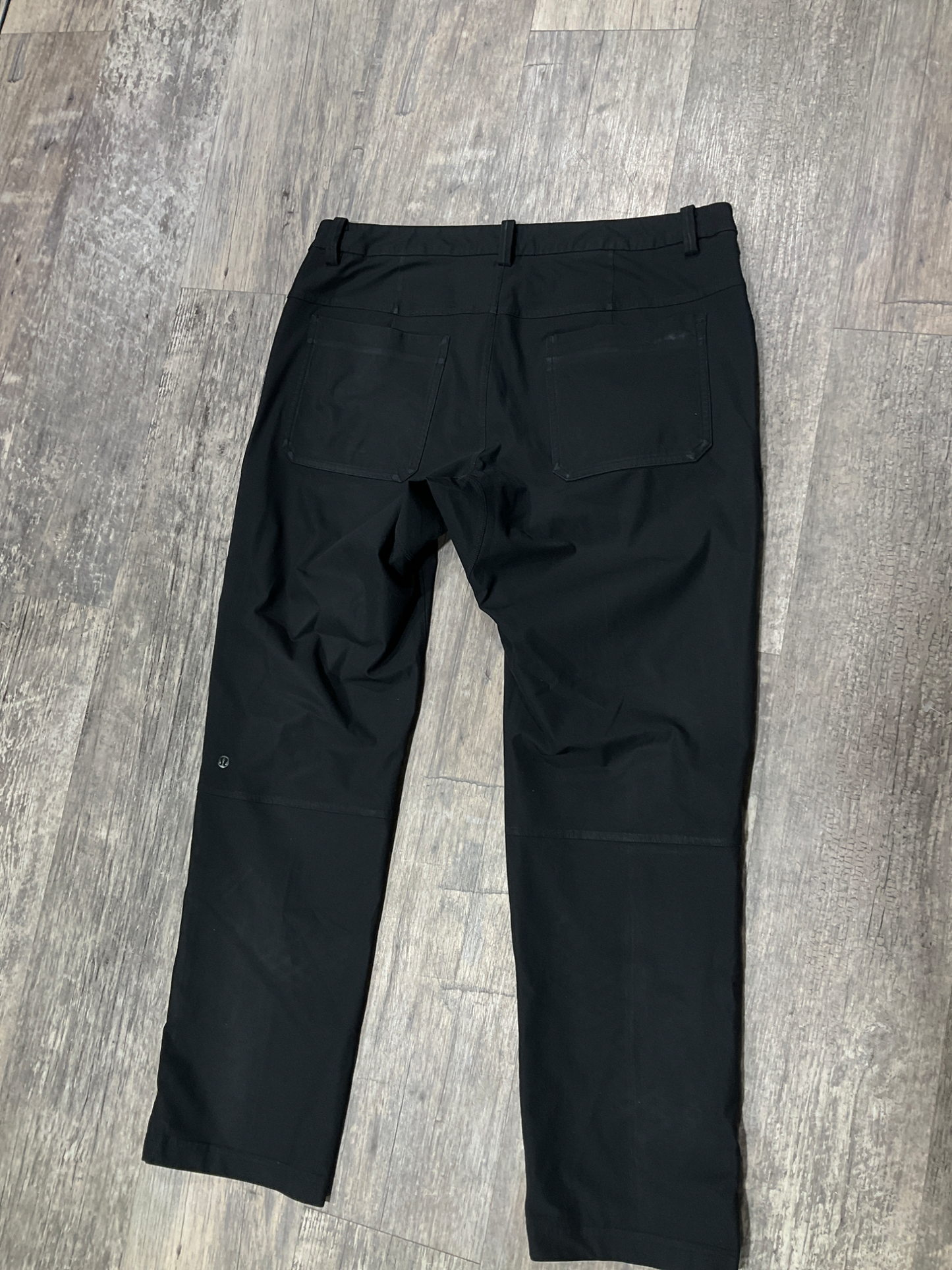 Lululemon Khakis Size 36