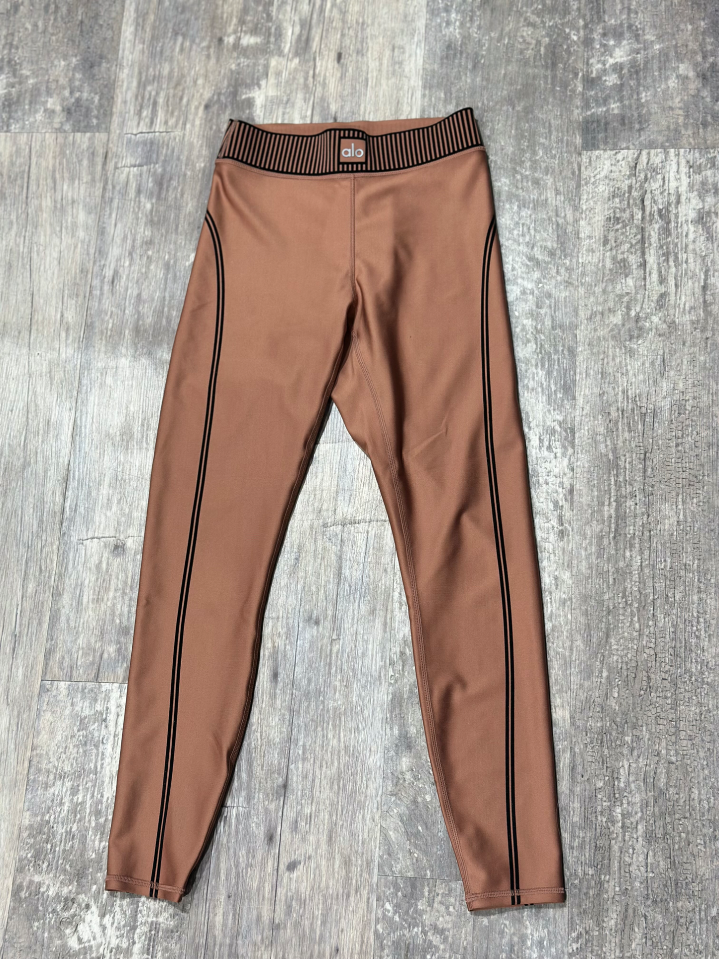 Alo Khakis Size Small