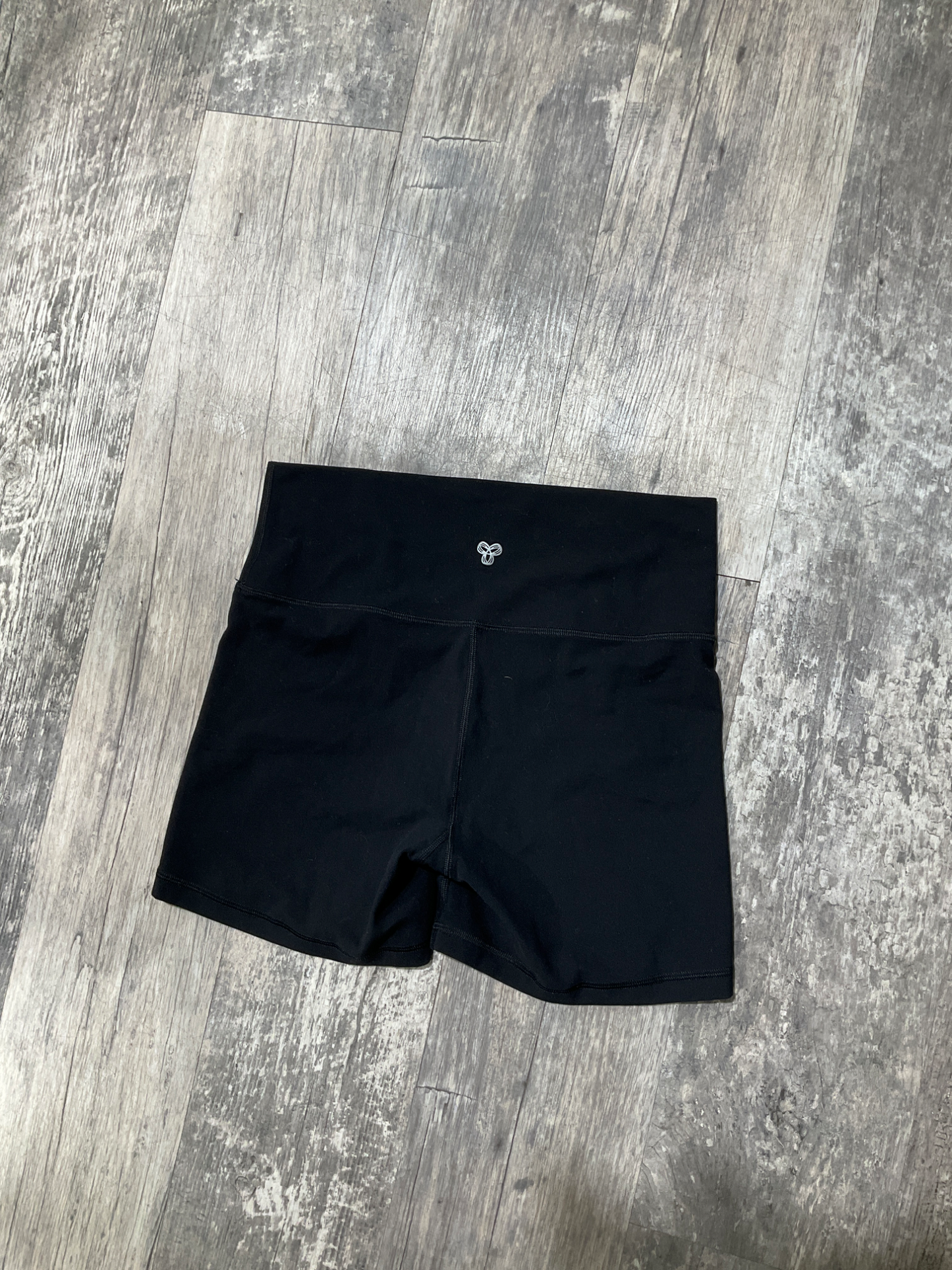 Tna Athletic Shorts Size Large
