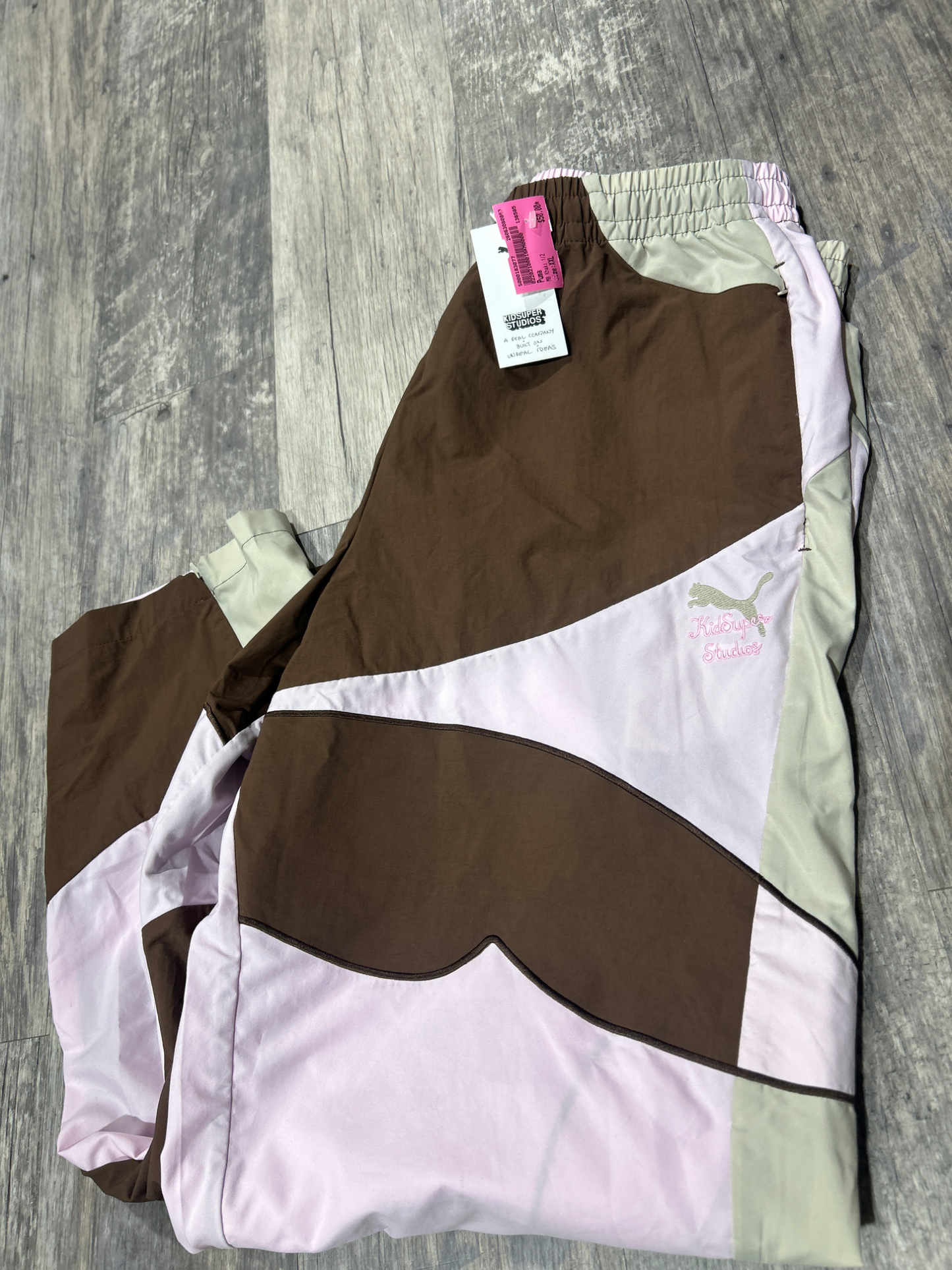 Puma Khakis Size XXL