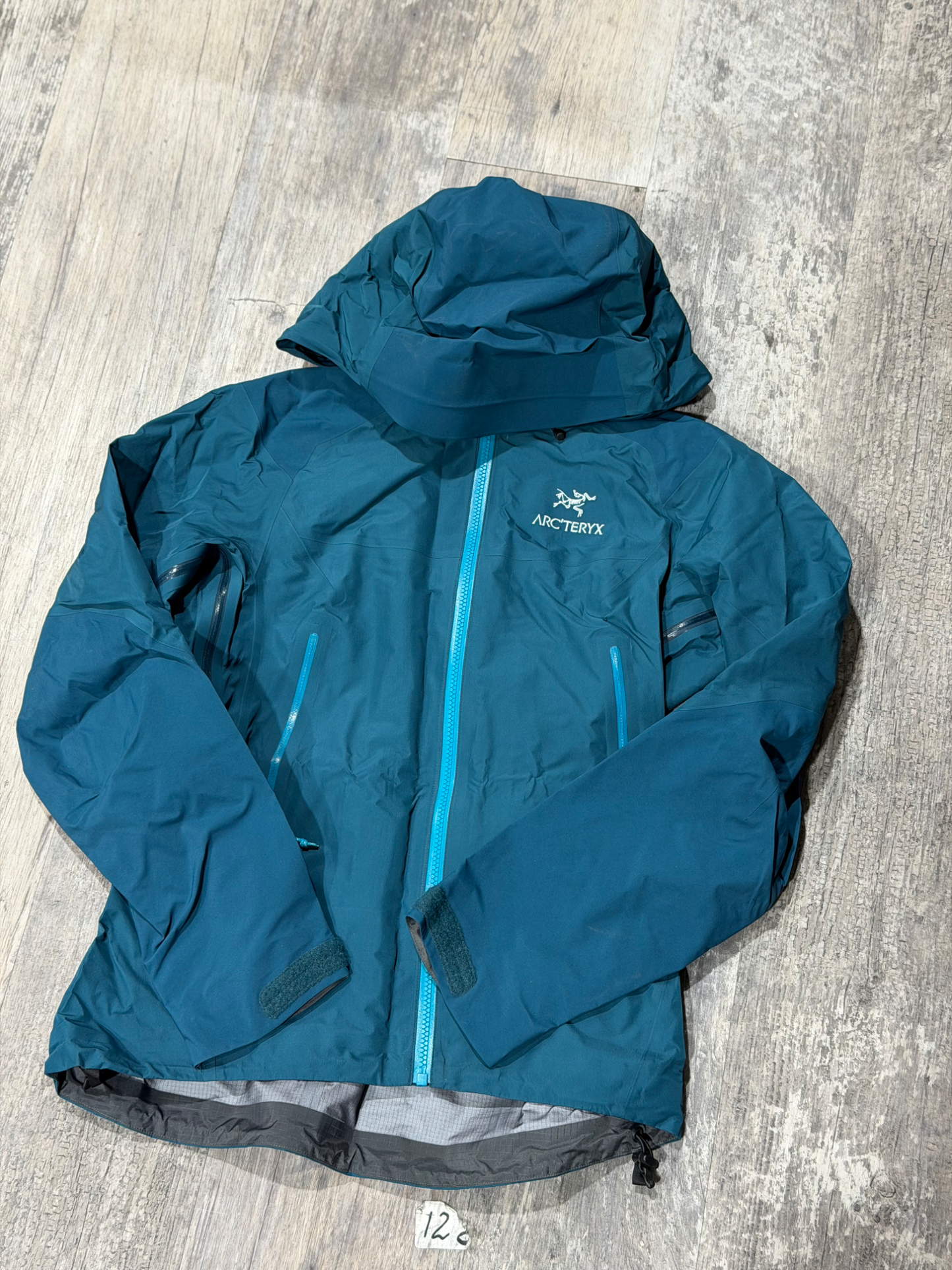 Arcteryx Outerwear Size Extra Small