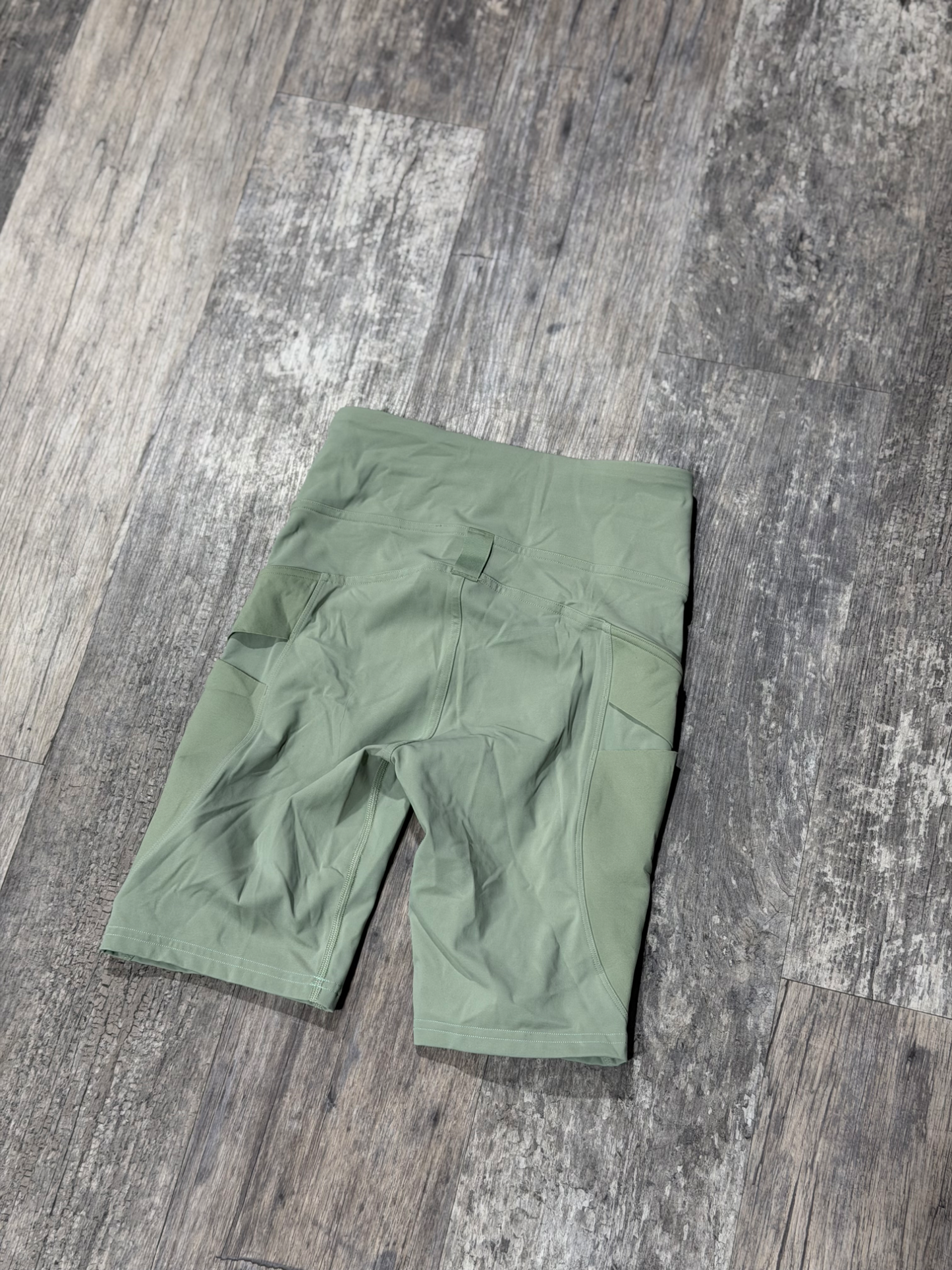 Lulu Lemon Shorts Size Small