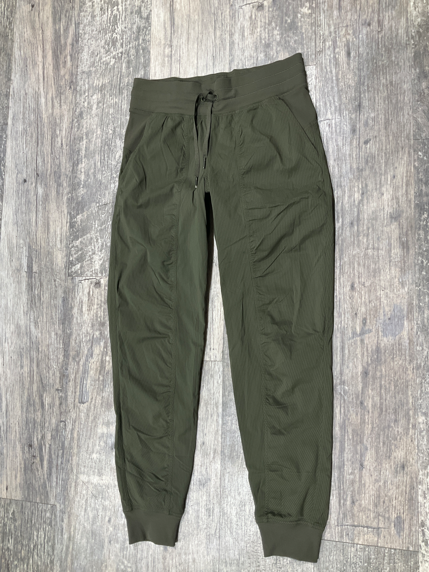 Lulu Lemon Khakis Size 6