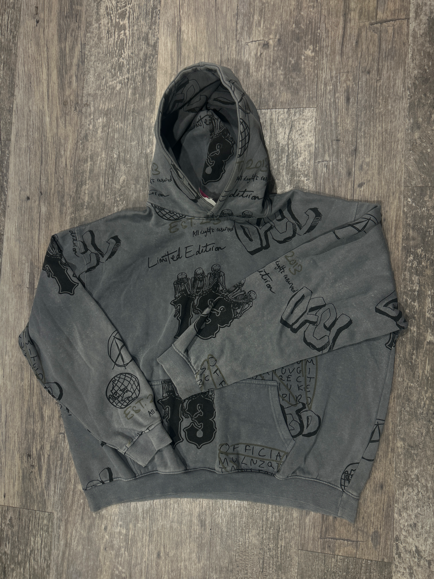 Boohoo Sweatshirt Size XXL