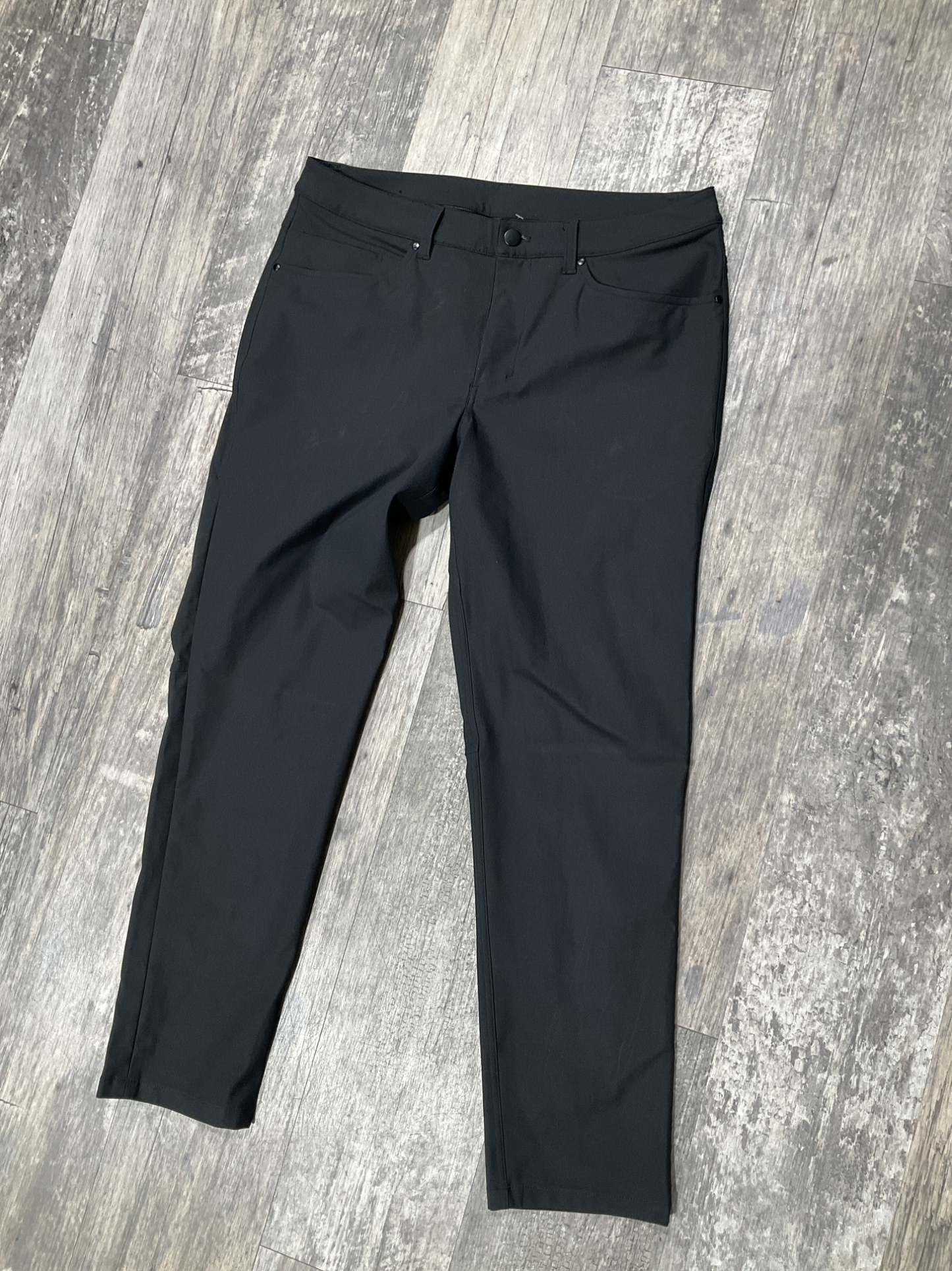 Lulu Lemon Khakis Size 33