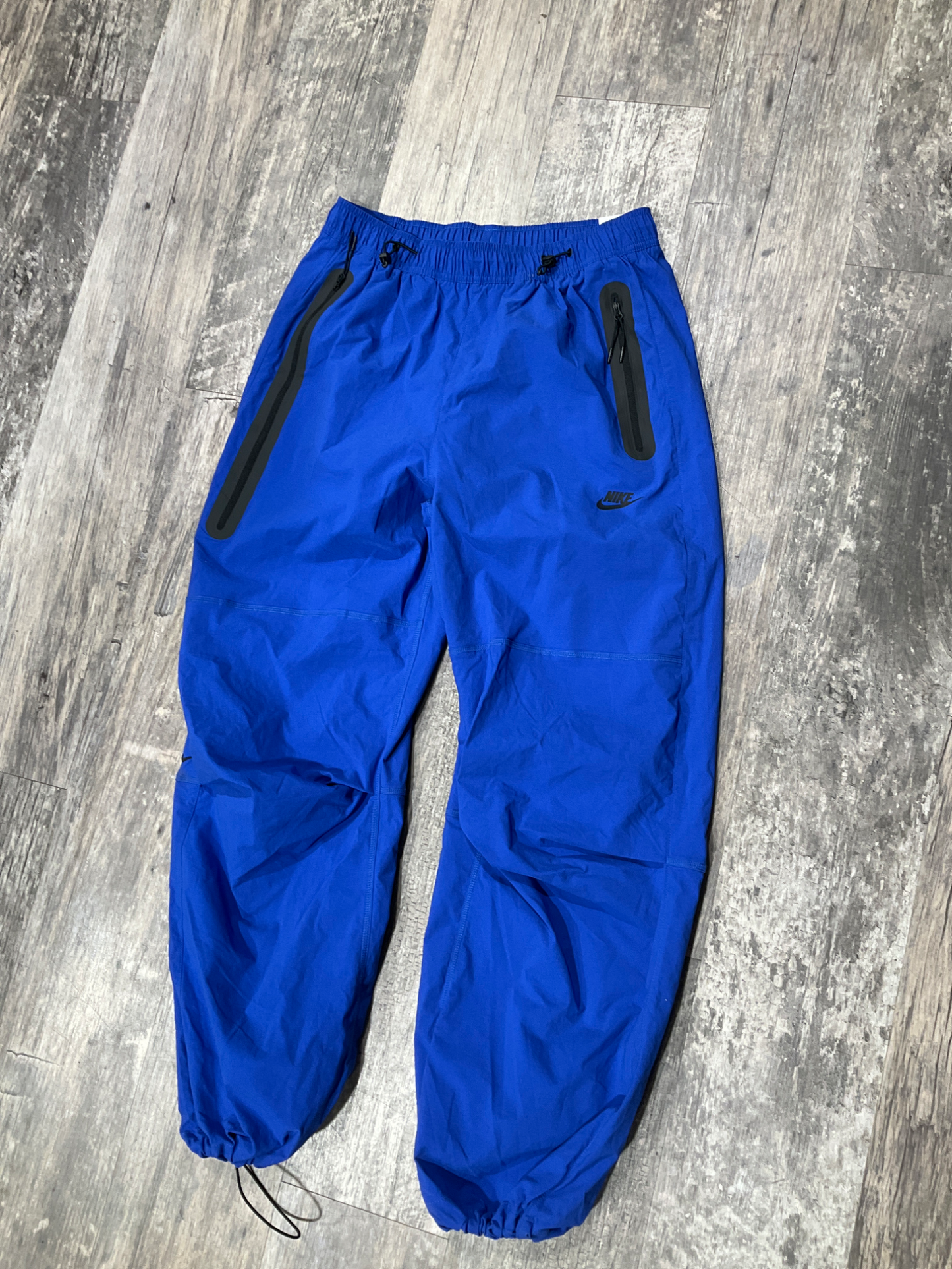 Nike Khakis Size Medium