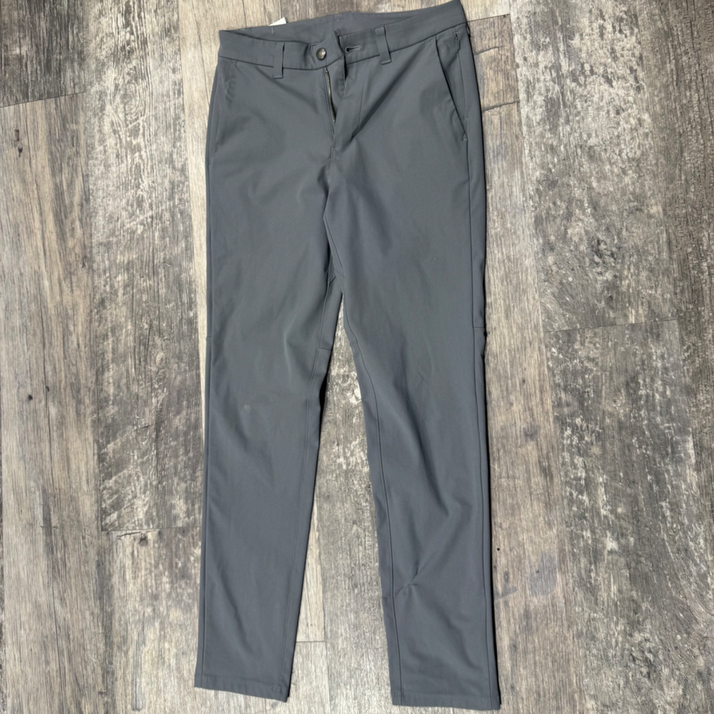 Lulu Khakis Size 29