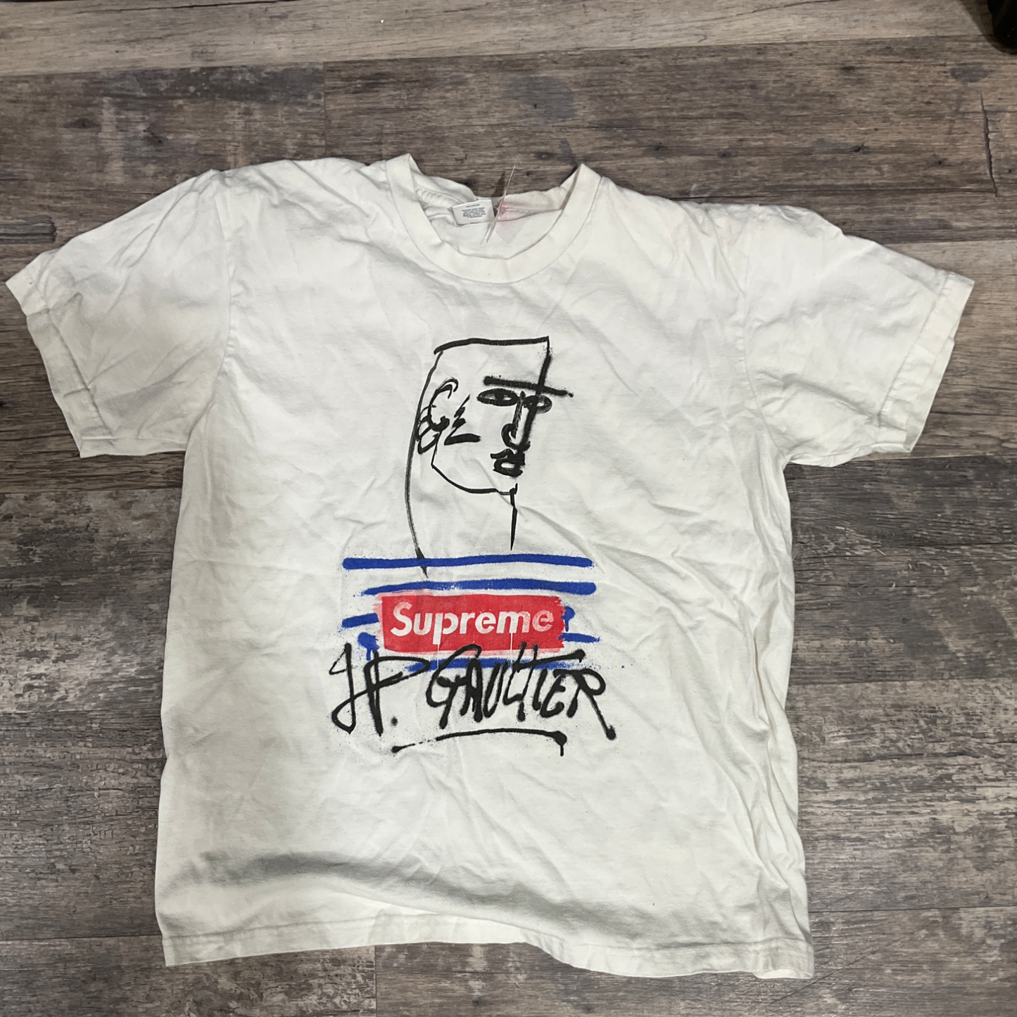 Supreme T-shirt Size Medium