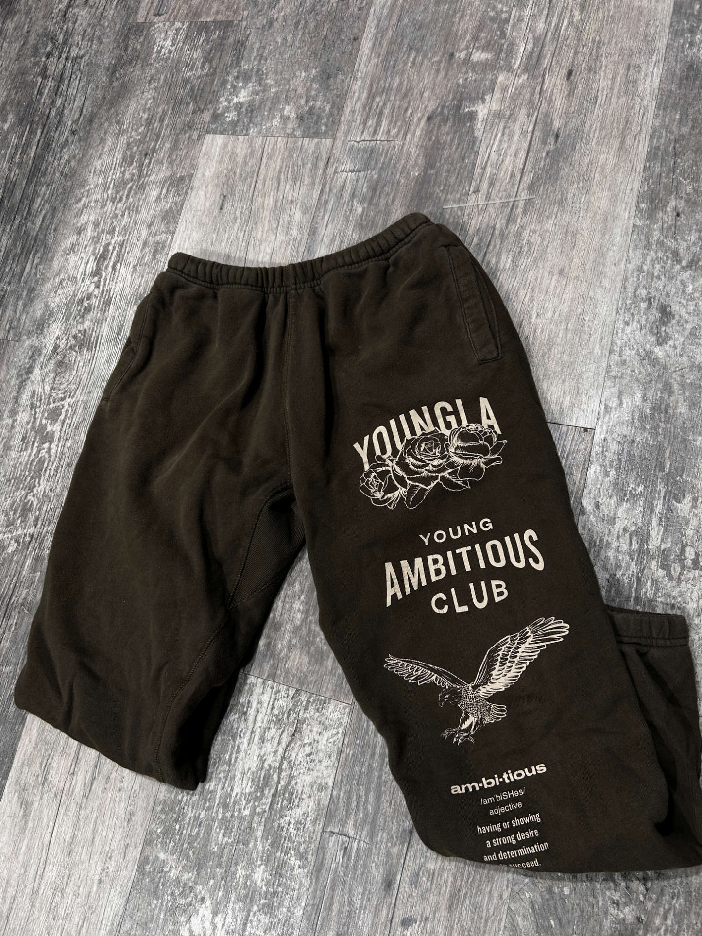 Young La Khakis Size Medium