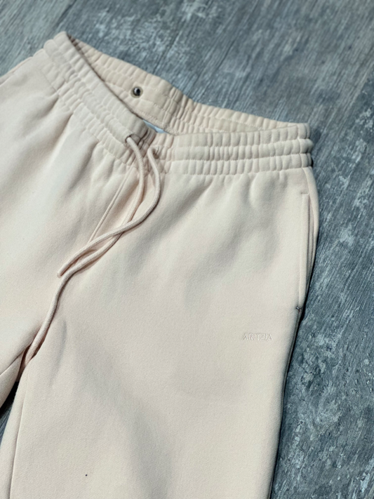 Aritzia Khakis Size Small