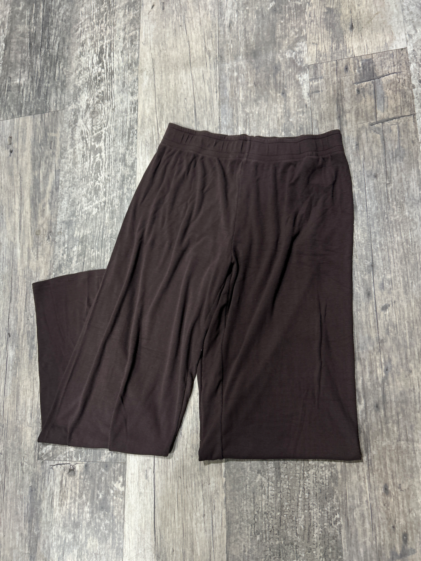 Babaton Khakis Size Medium