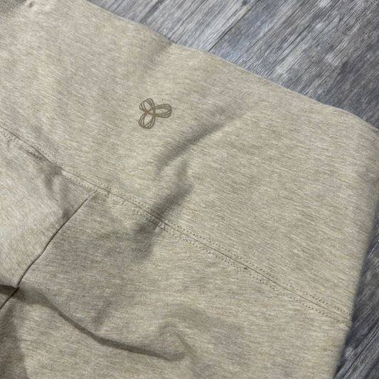 Tna Athletic Shorts Size Small