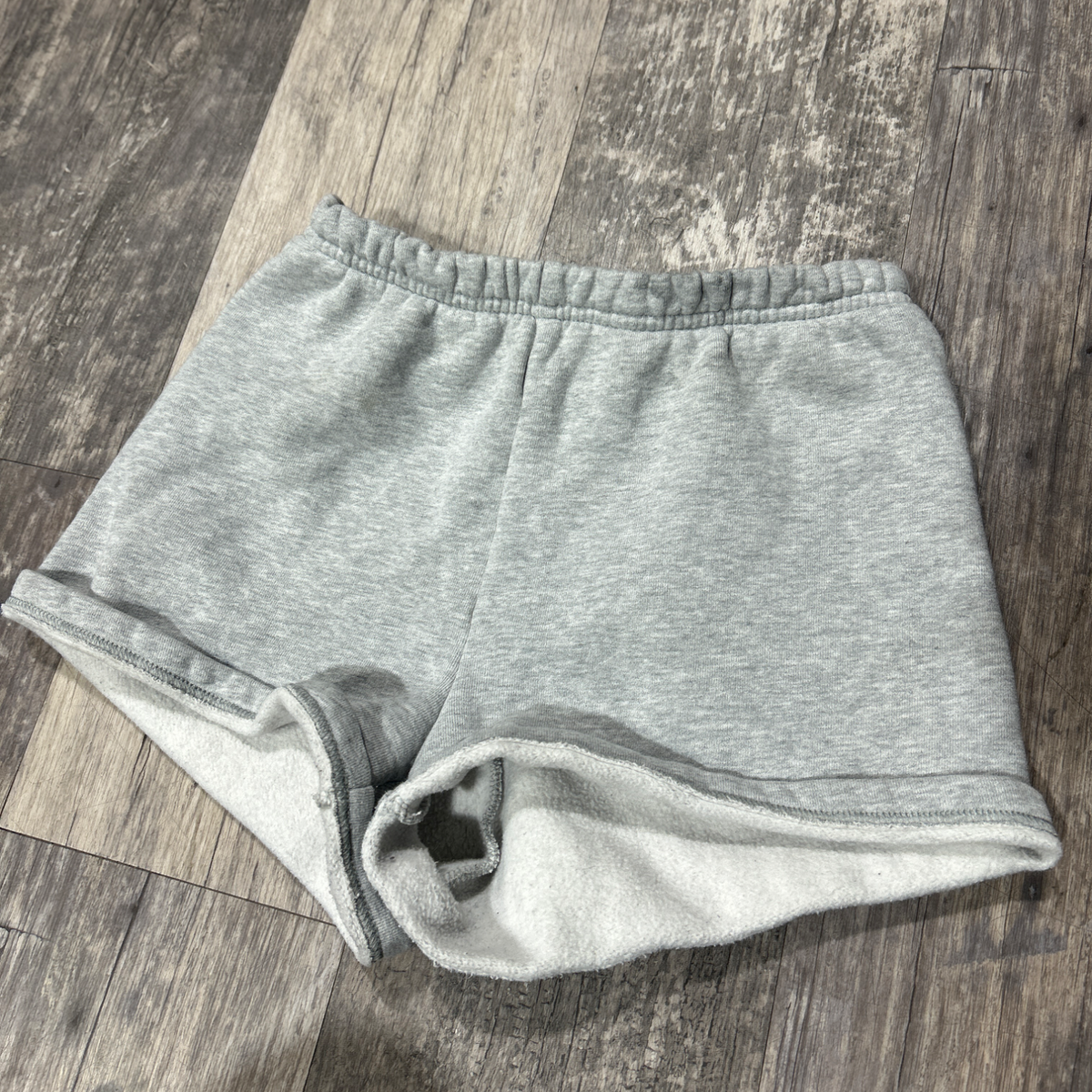 Aritzia Shorts Size Extra Small