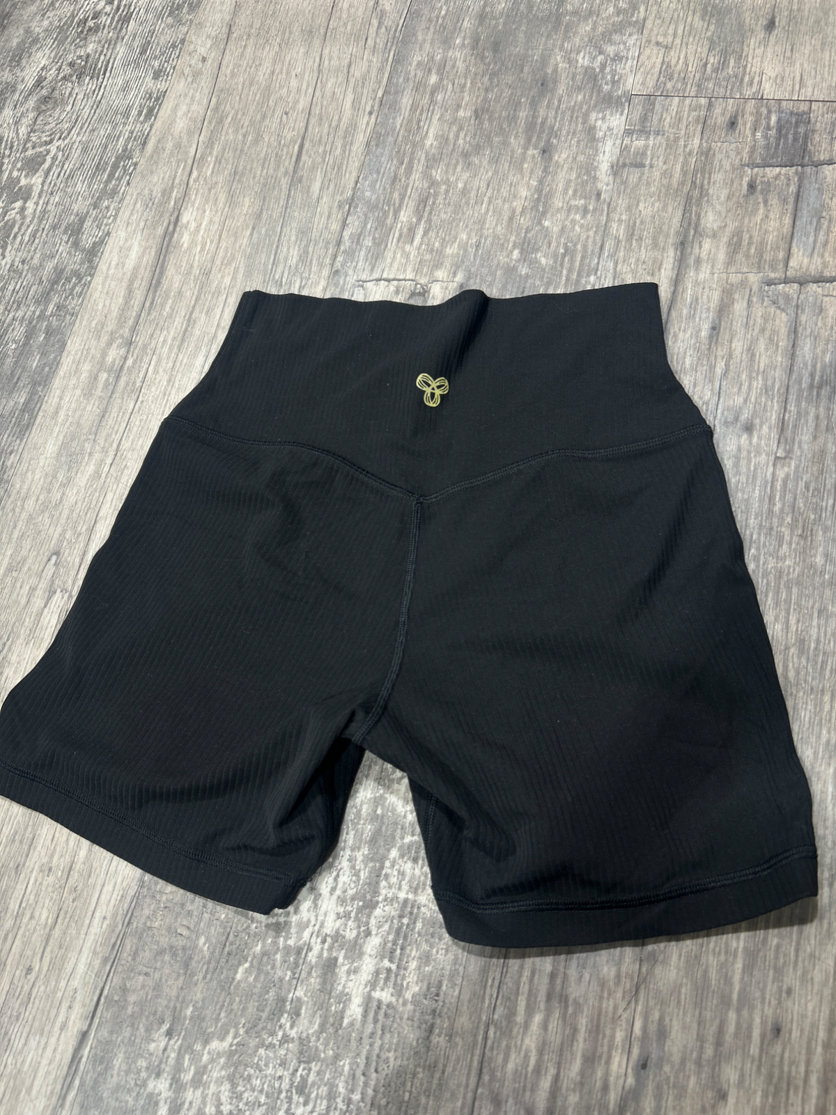 Tna Athletic Shorts Size Large