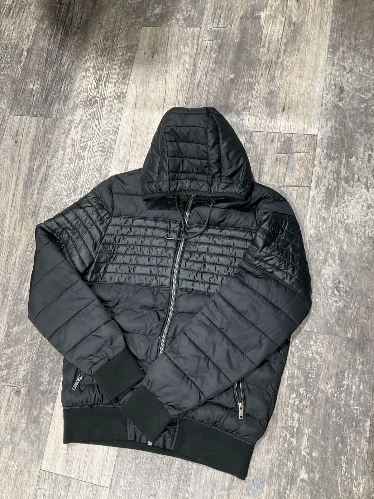 Moose Knuckles Outerwear Size Large