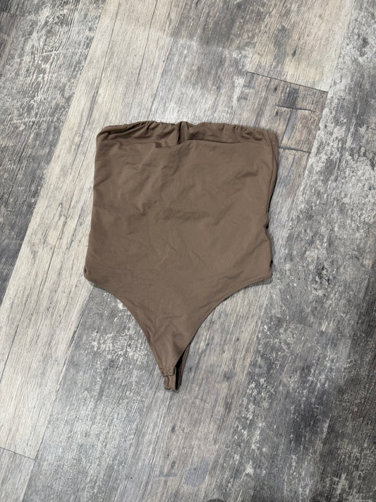 Babaton Tank Size XL