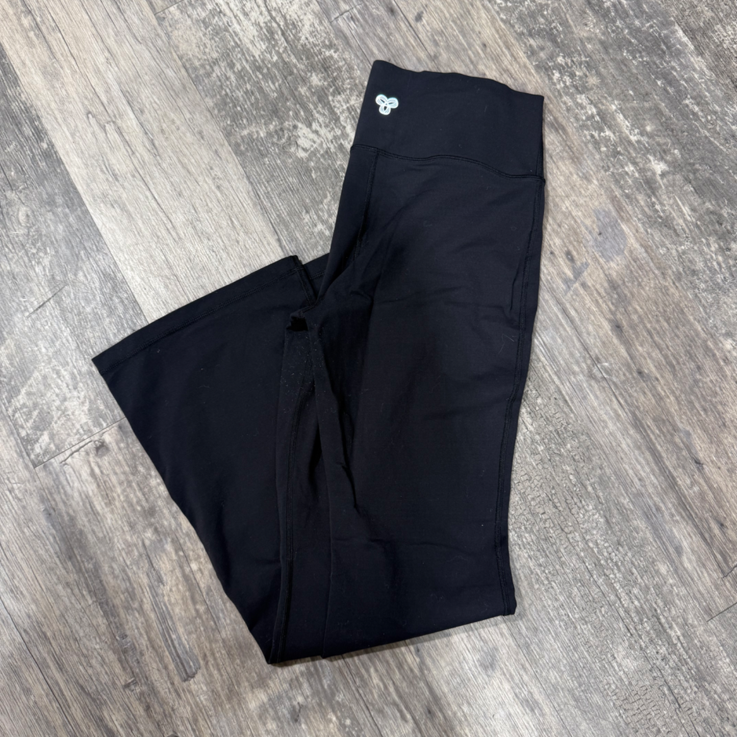 Tna Khakis Size Large