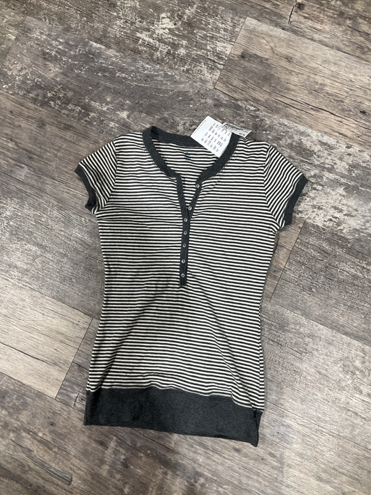 Brandy Melville T-Shirt Size Small