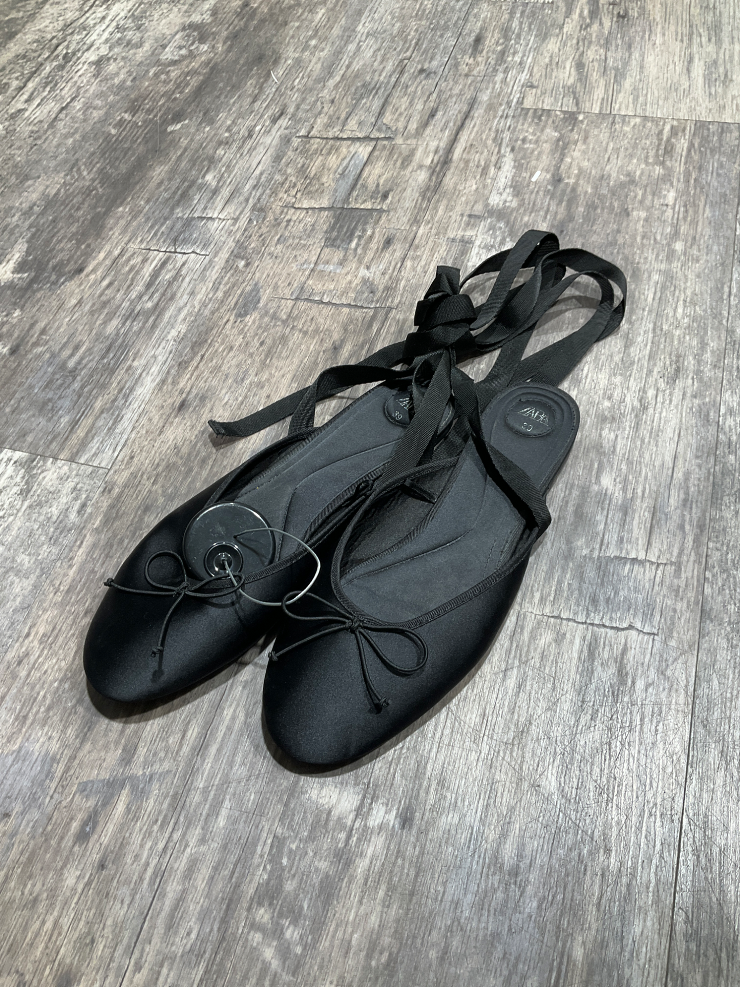 Sandals Womens 8 (39)