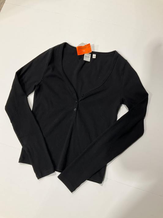 Aritzia Long Sleeve Top Size Medium