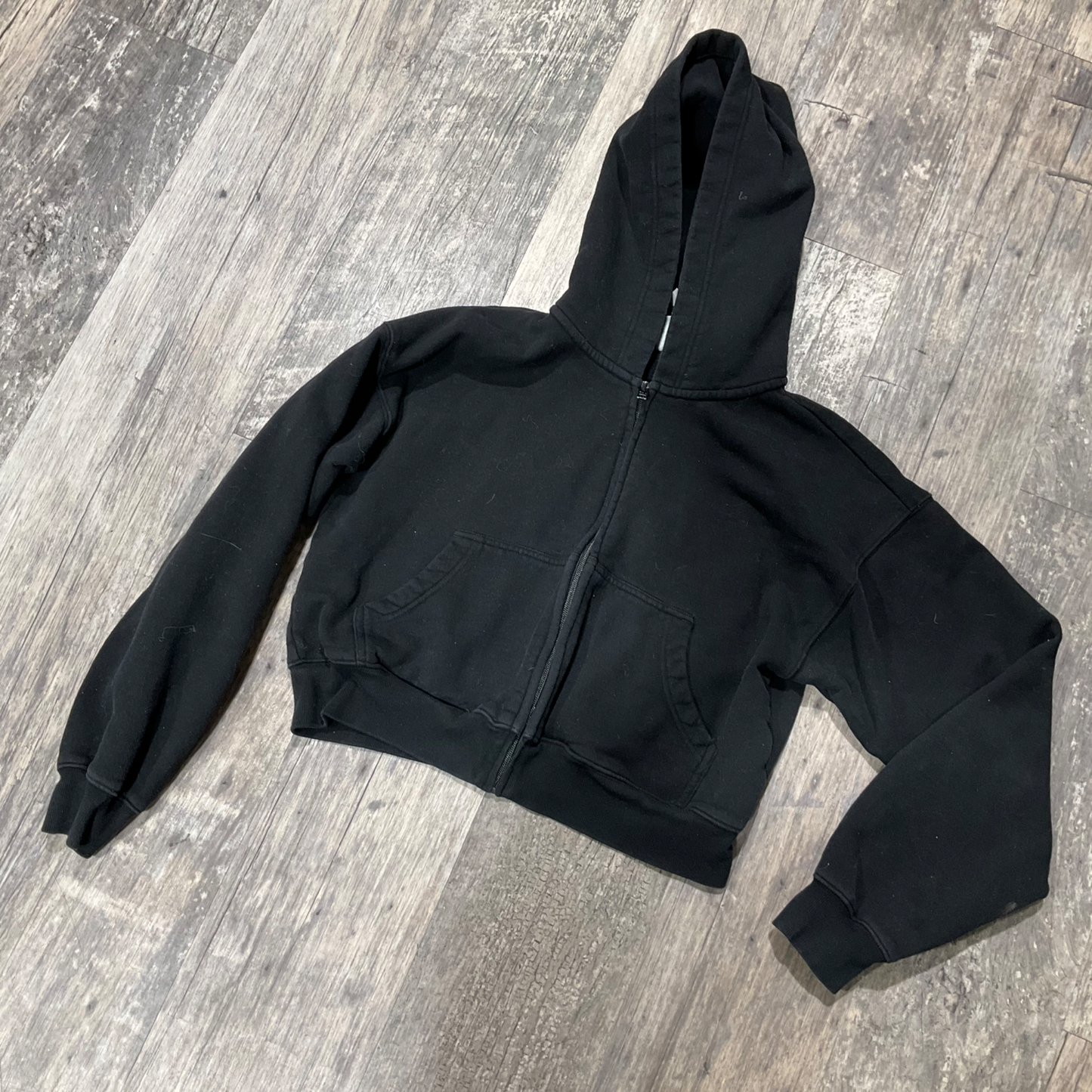 Tna Sweatshirt Size Medium