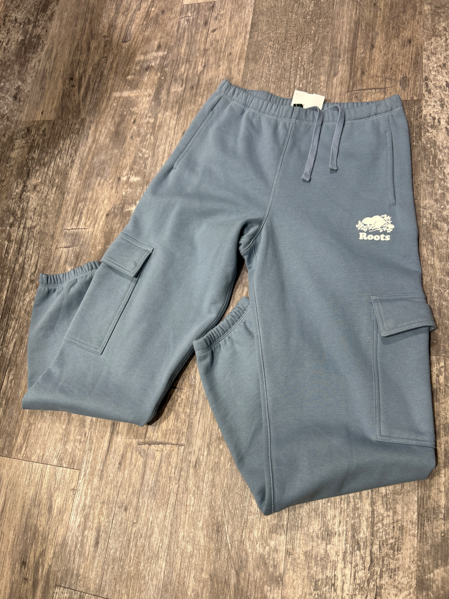 Roots Khakis Size Small