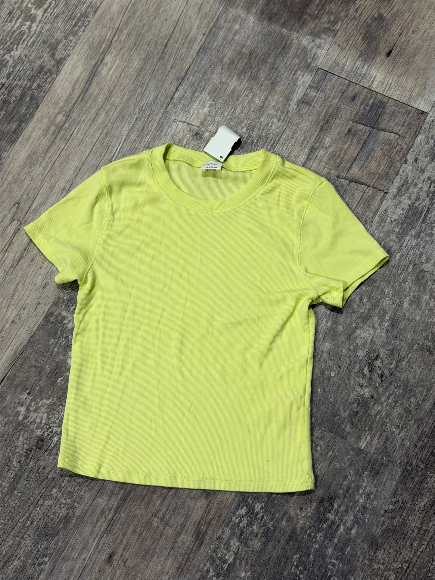 Wilfred T-Shirt Size Medium