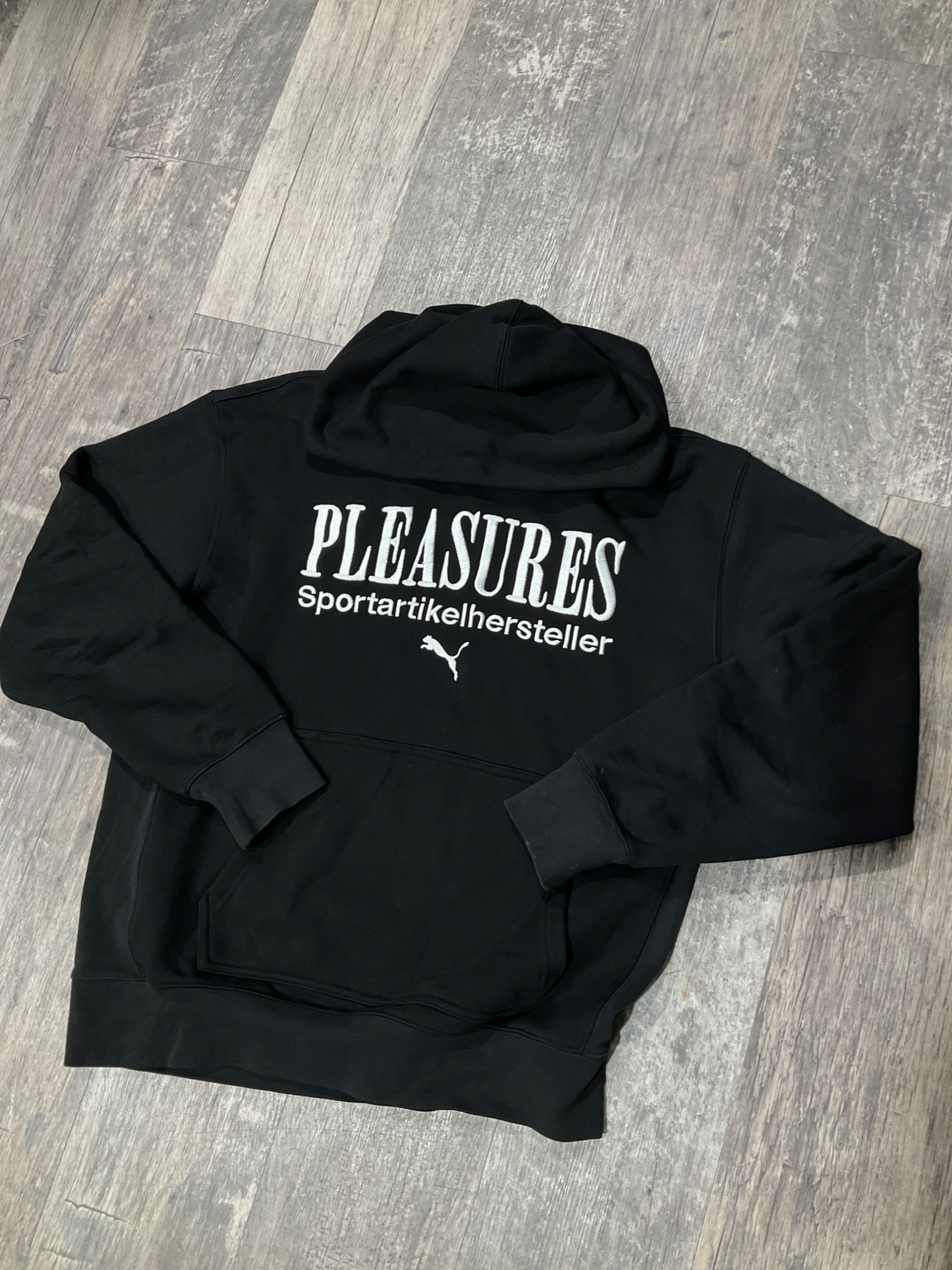 Puma Sweatshirt Size Medium