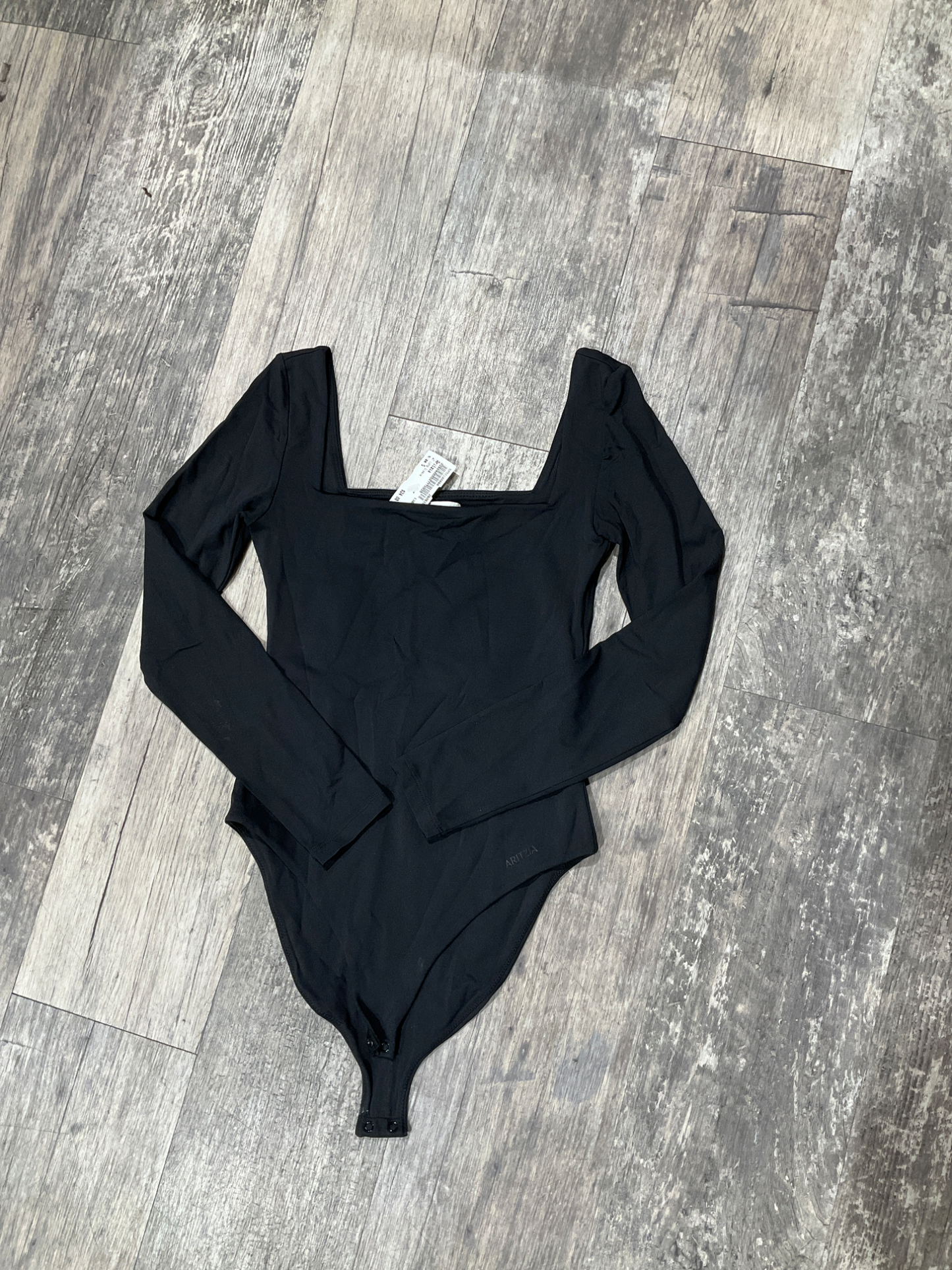 Aritzia Long Sleeve Top Size Small