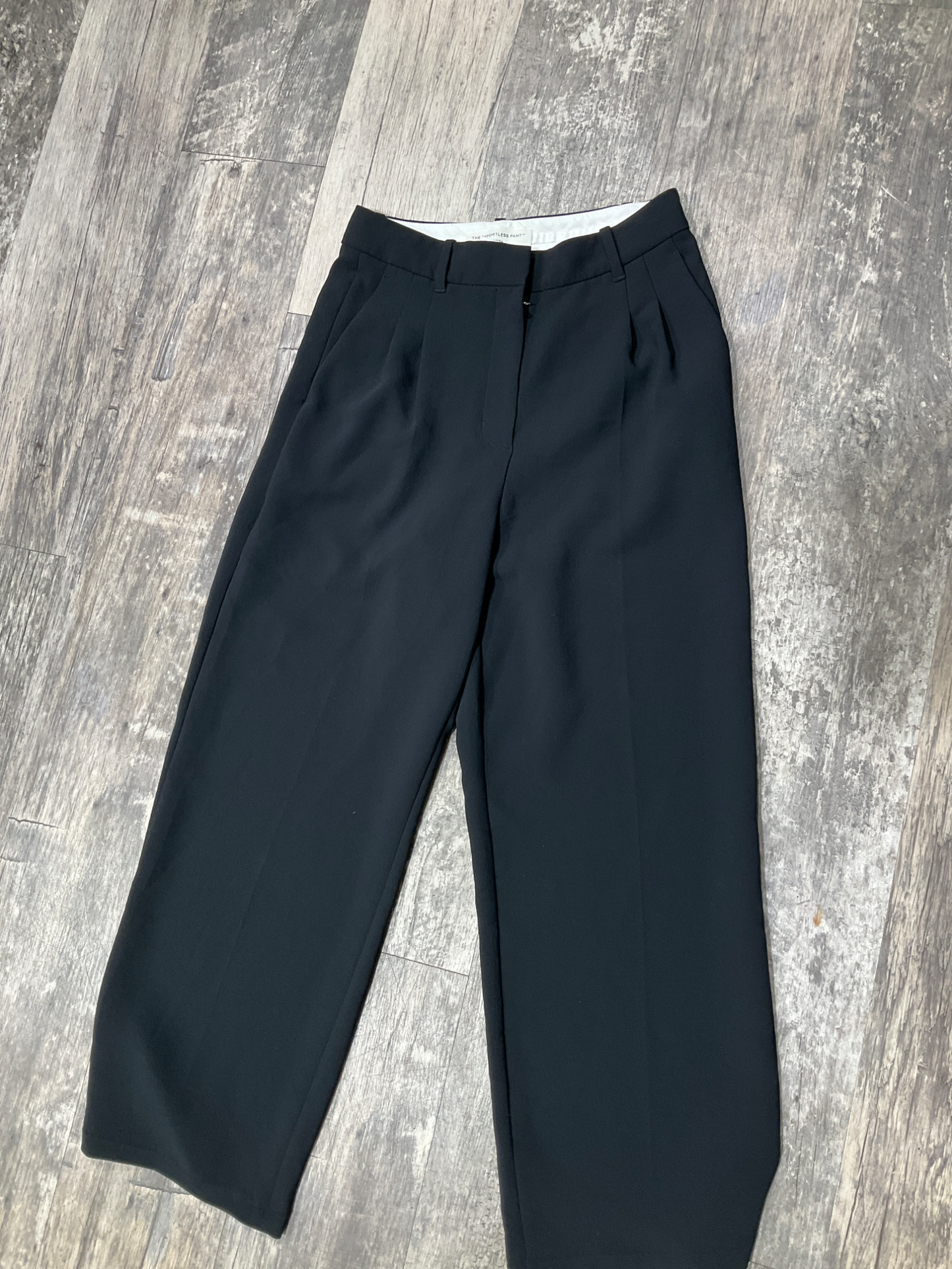 Aritzia Khakis Size 8