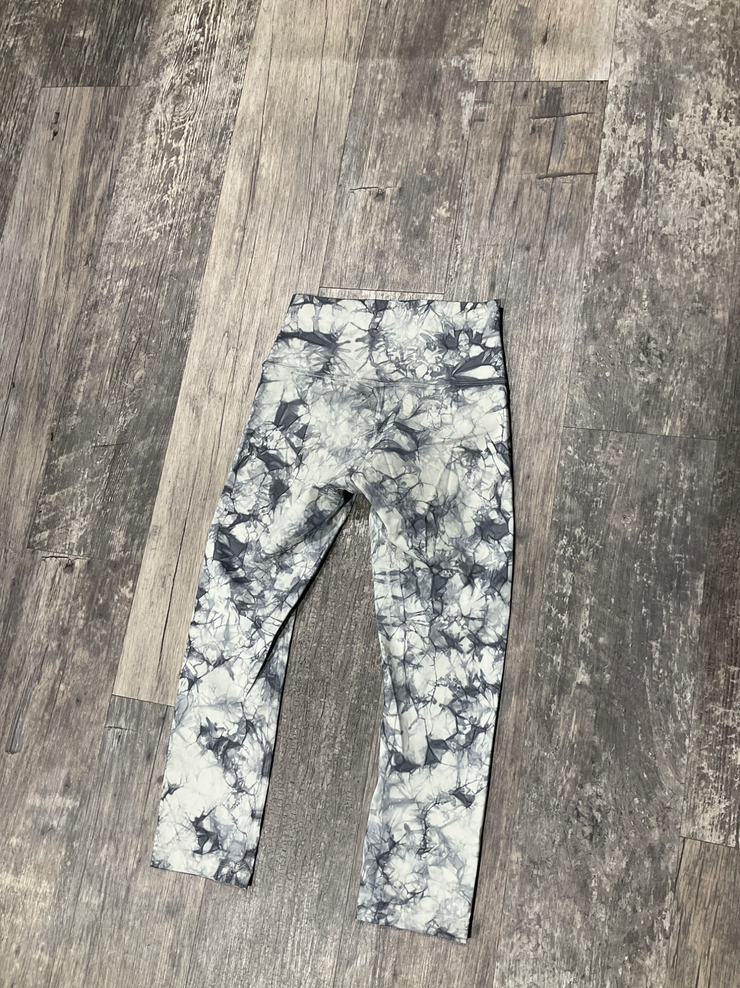 Lulu Lemon Athletic Pants Size 6 (28)