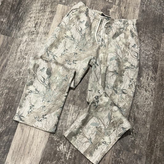 Abercrombie Khakis Size Small