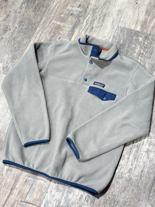 Patagonia Sweater Size Extra Small
