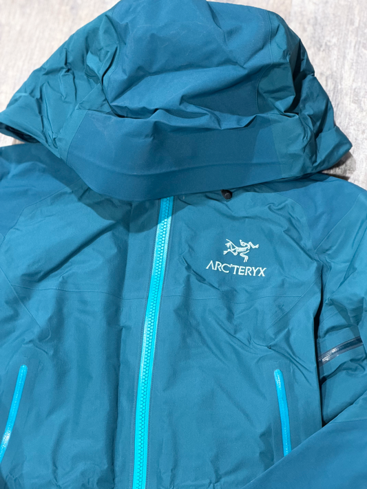 Arcteryx Outerwear Size Extra Small