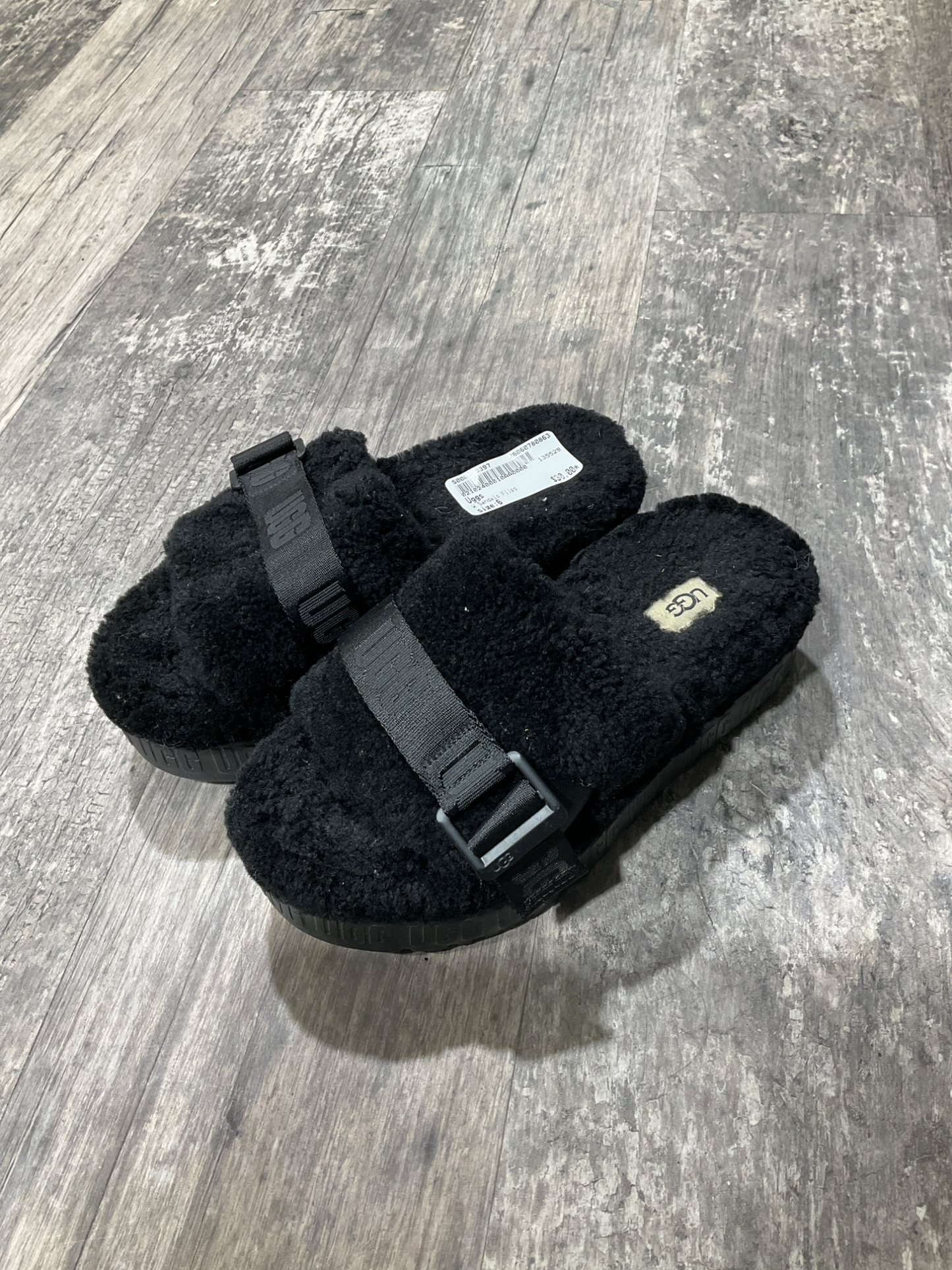 Uggs Sandals Womens 6