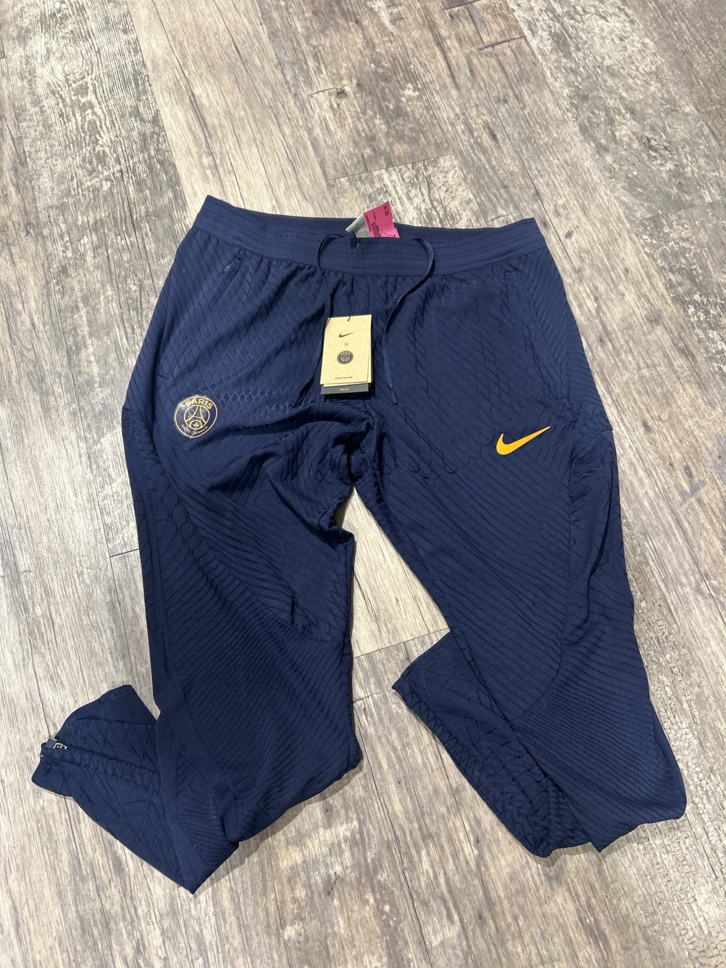 Nike Khakis Size Extra Large
