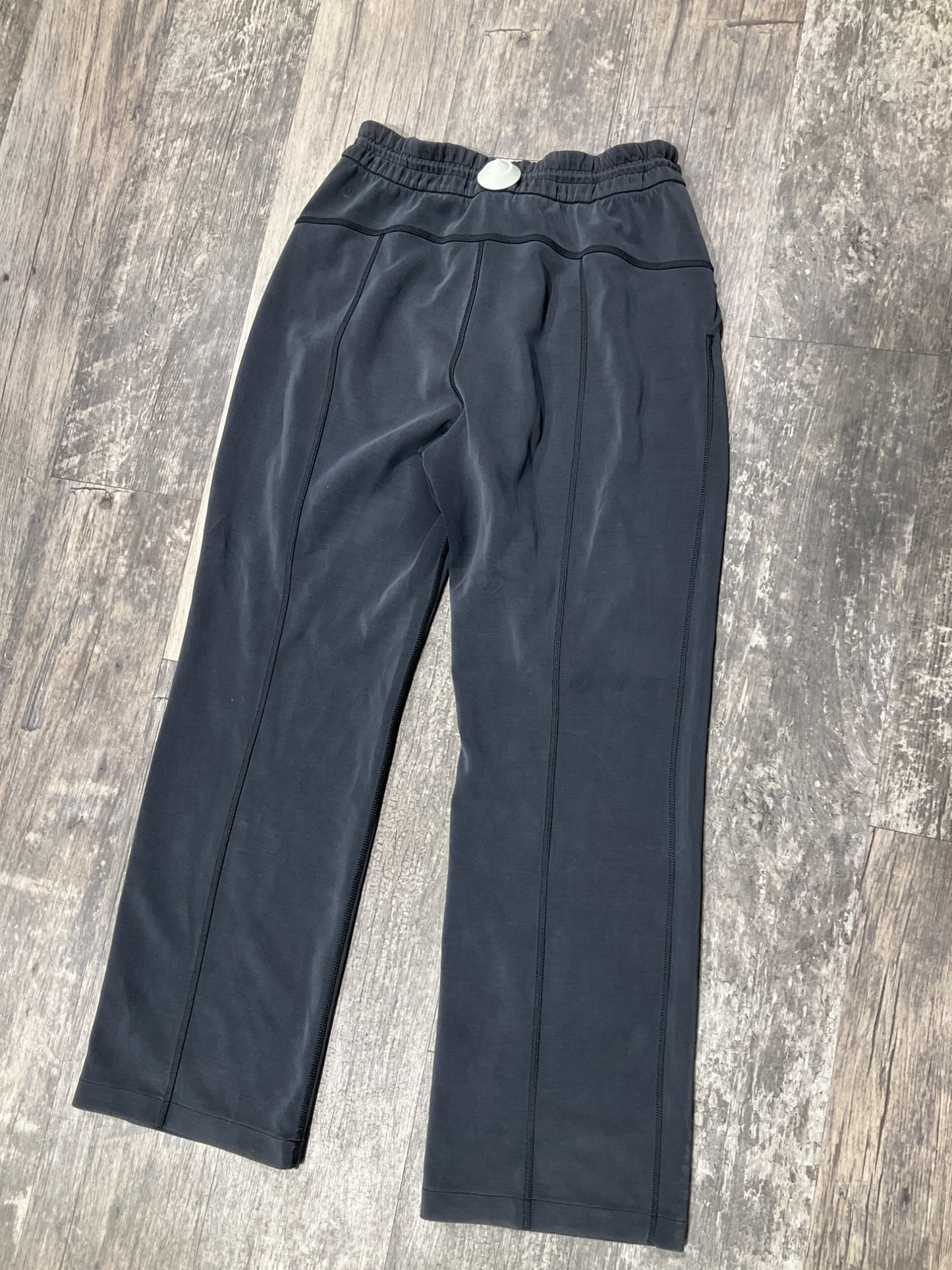 Lulu Lemon Khakis Size 9/10 (30)