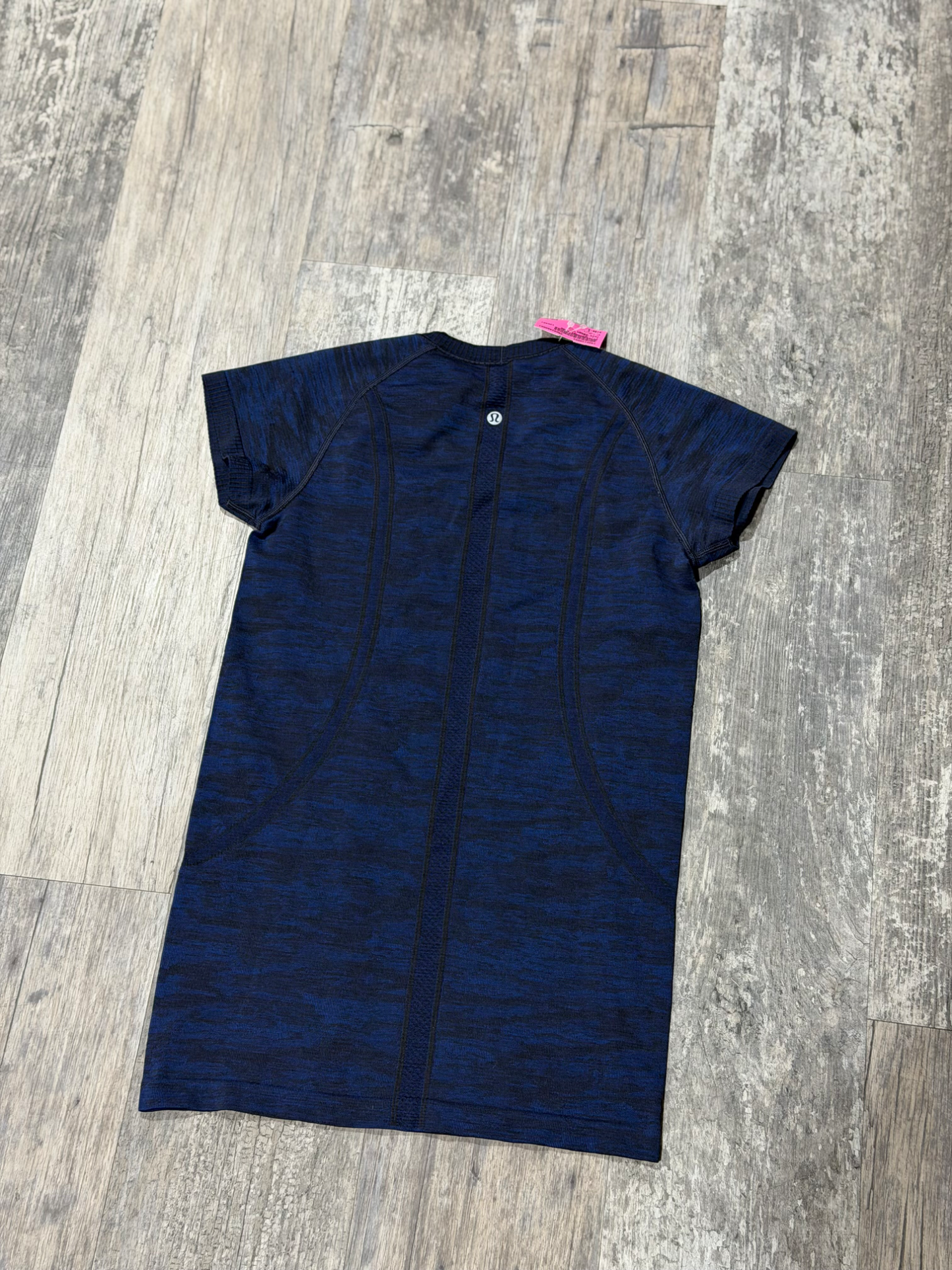 Lulu Lemon T-Shirt Size Small
